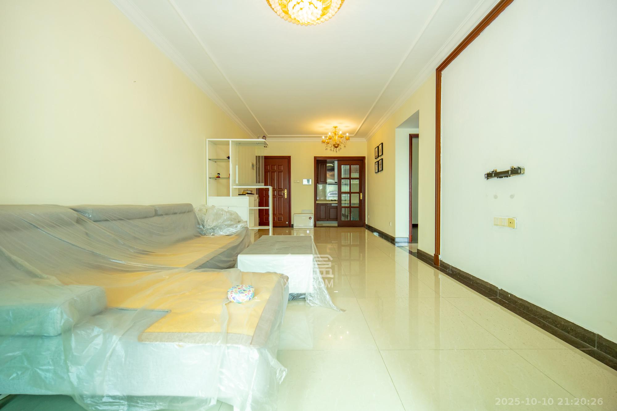 恒大雅苑 2室1厅1卫 75.0万 恒大雅苑 2室1厅1卫 75.0万客厅