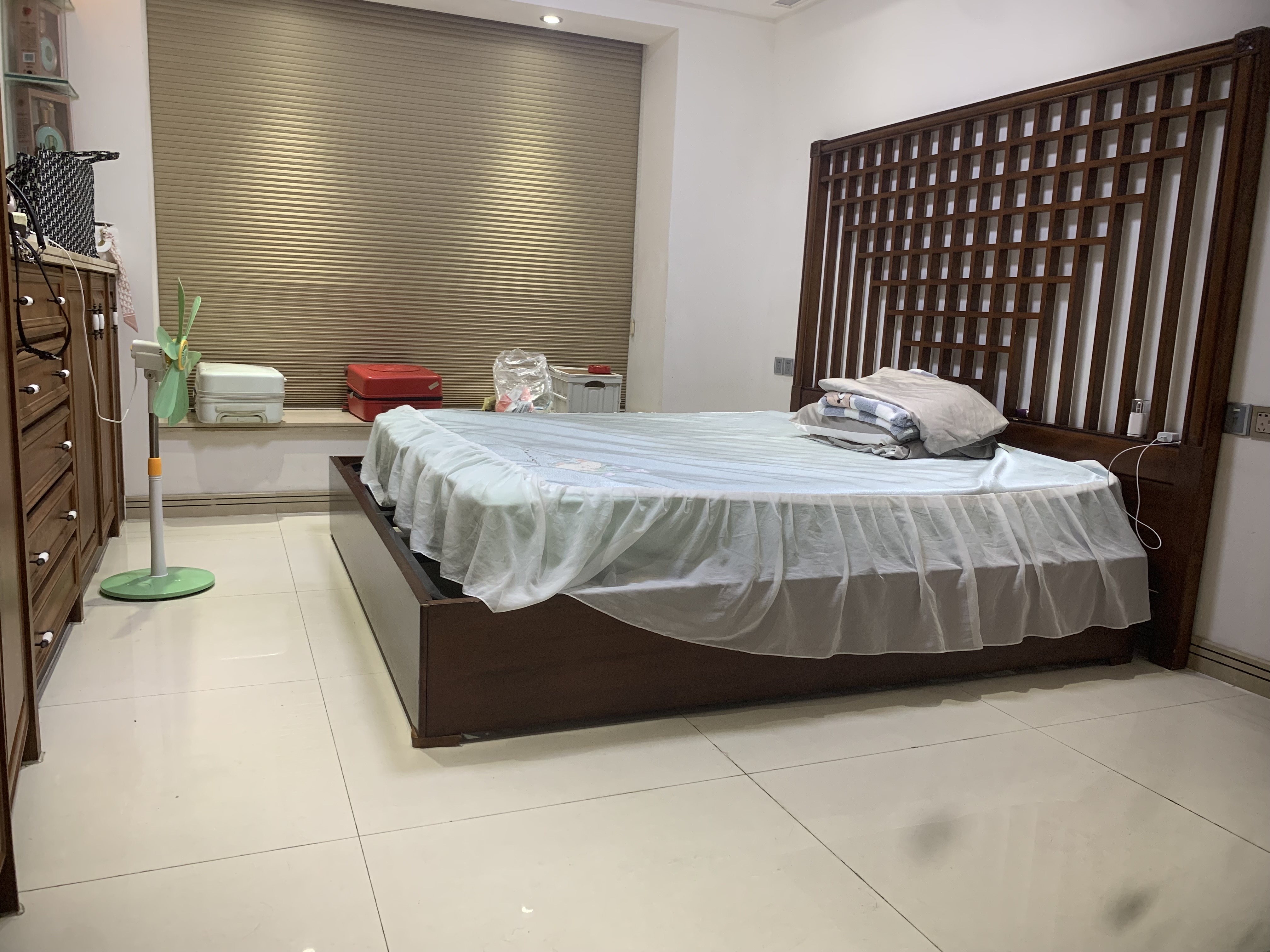 名门广场南区（一期）  2室2厅2卫    3000.0元/月室内图