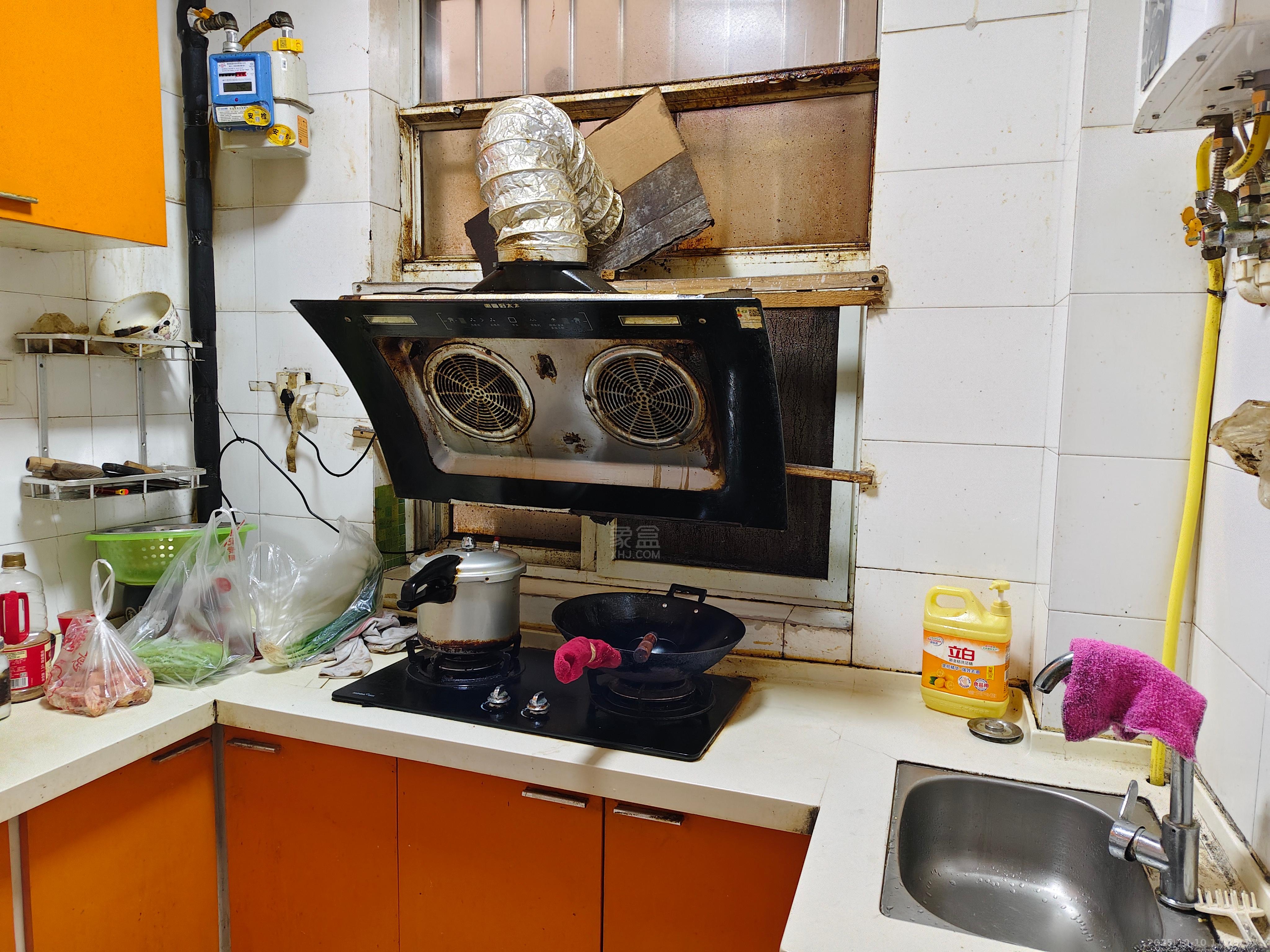 新澜府 3室2厅1卫 1600.0元/月 新澜府 3室2厅1卫 1600.0元/月室内图