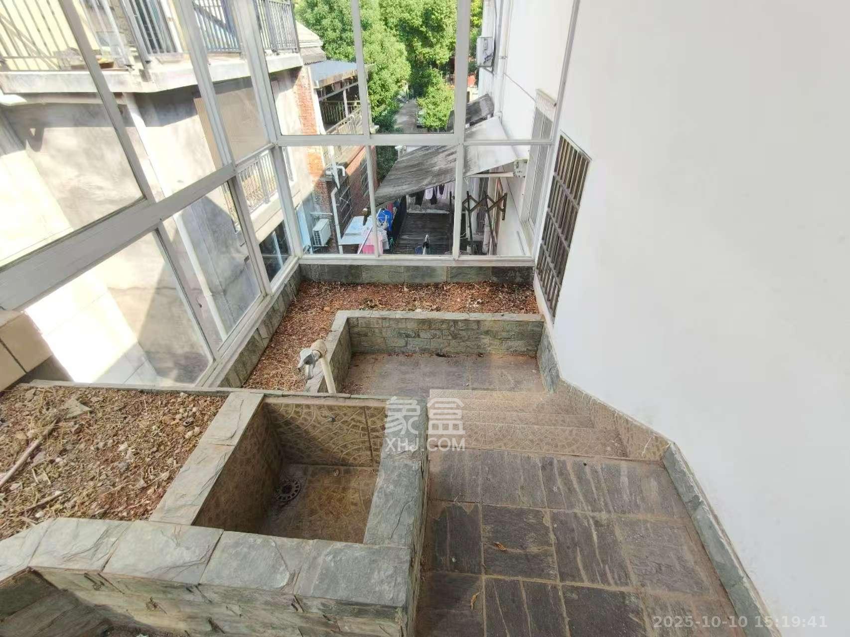 幸福里（幸福里一期）  5室2厅3卫    4800.0元/月室内图