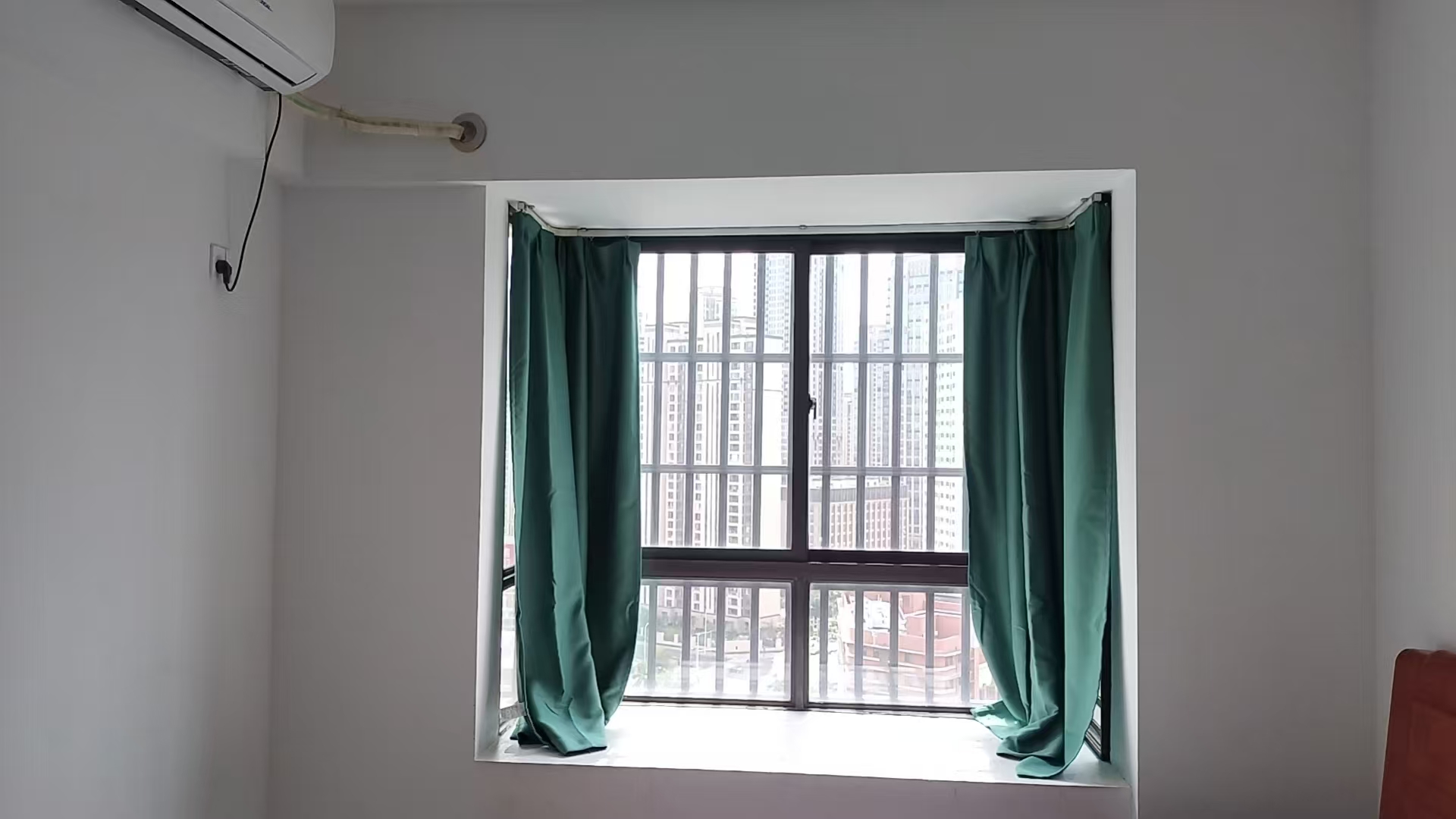 龙岐雅苑  3室2厅2卫    2900.0元/月 龙岐雅苑  3室2厅2卫    2900.0元/月室内图