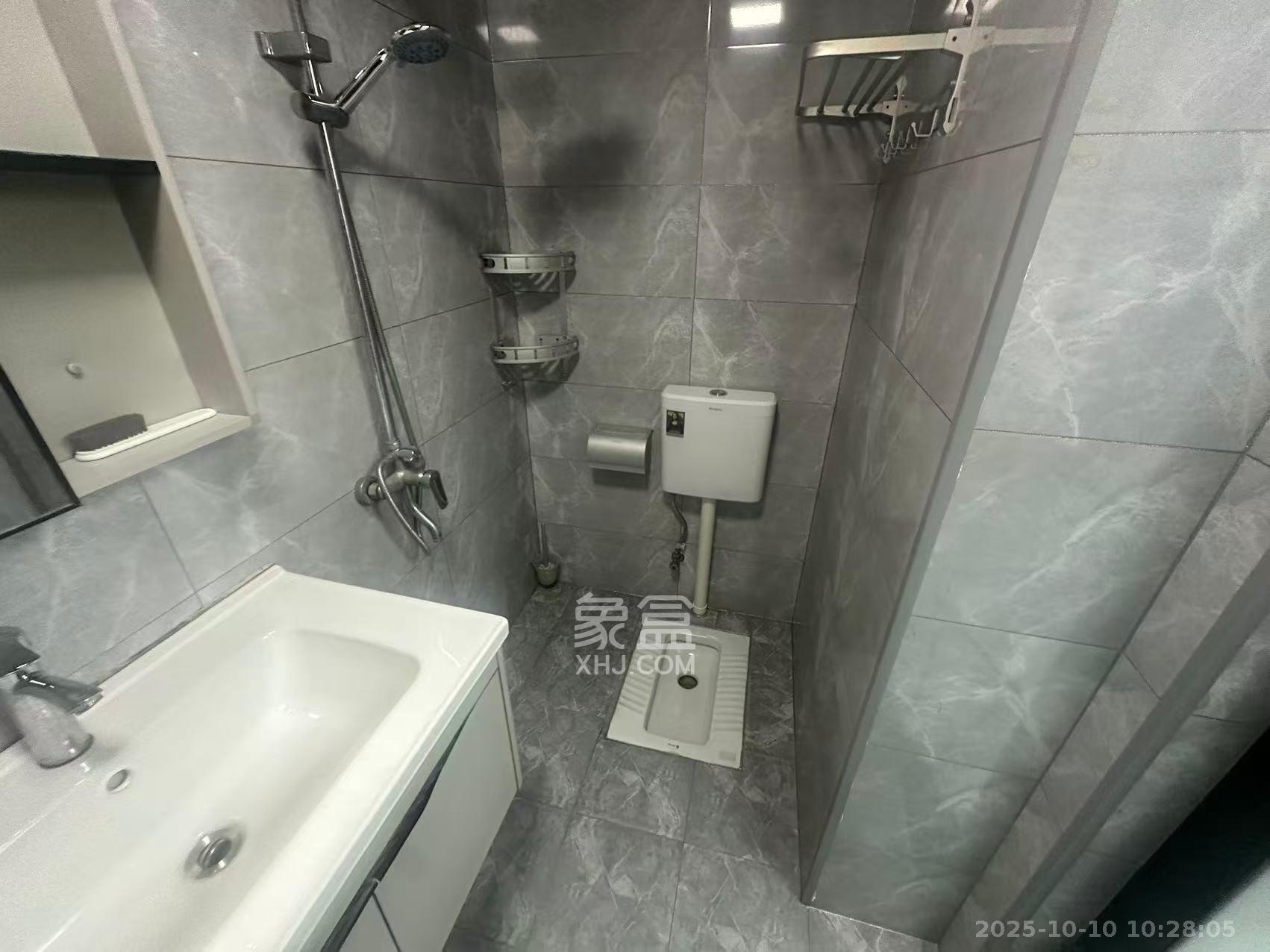 奥园城市天骄一期  1室1厅1卫    1650.0元/月室内图