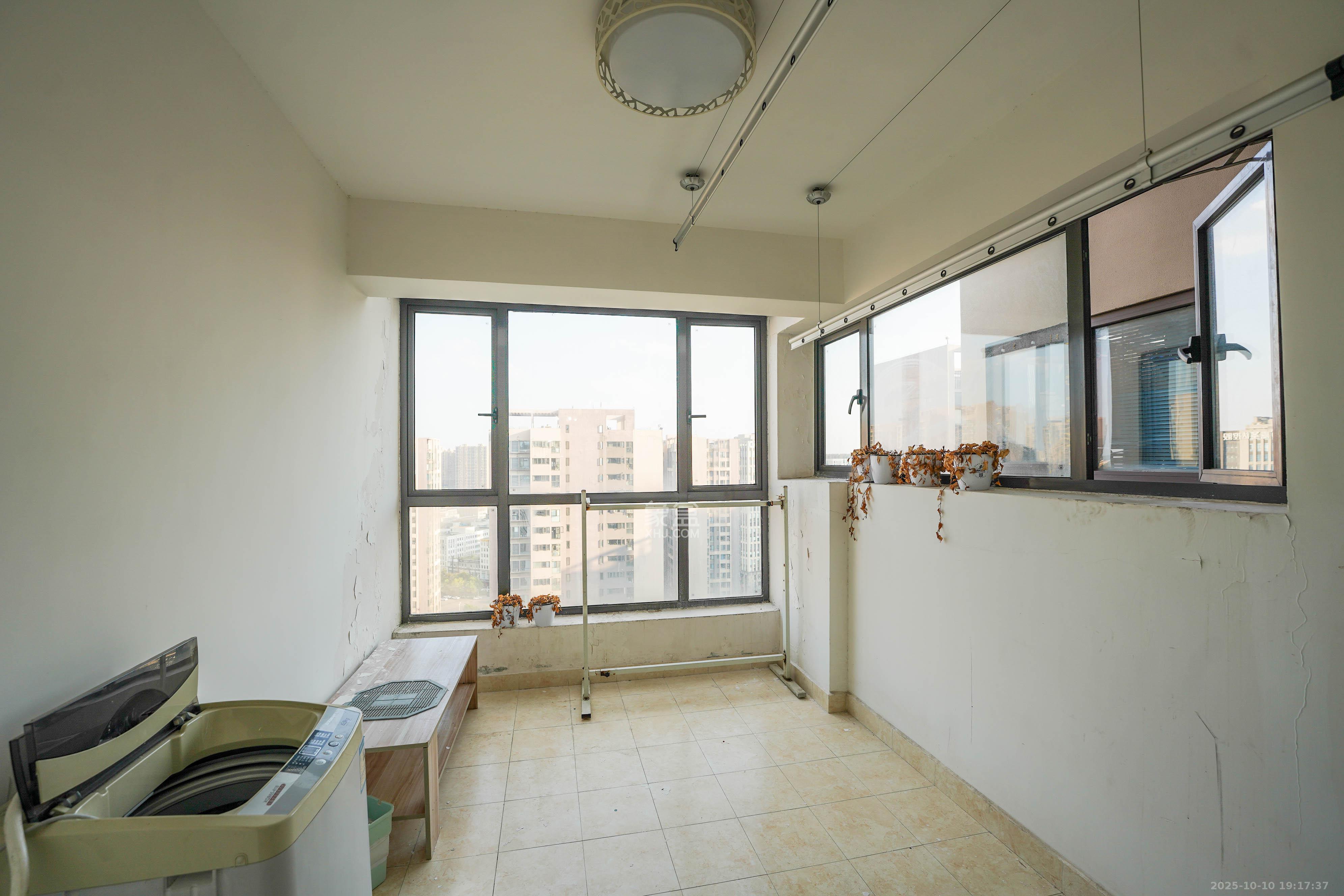 汇金城/嘉华城（二期、三期）  3室2厅2卫    118.0万其他