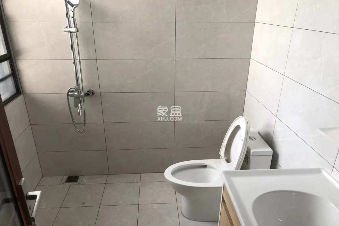 乾坤吉祥花园 3室2厅1卫 150.0万 乾坤吉祥花园 3室2厅1卫 150.0万室内图