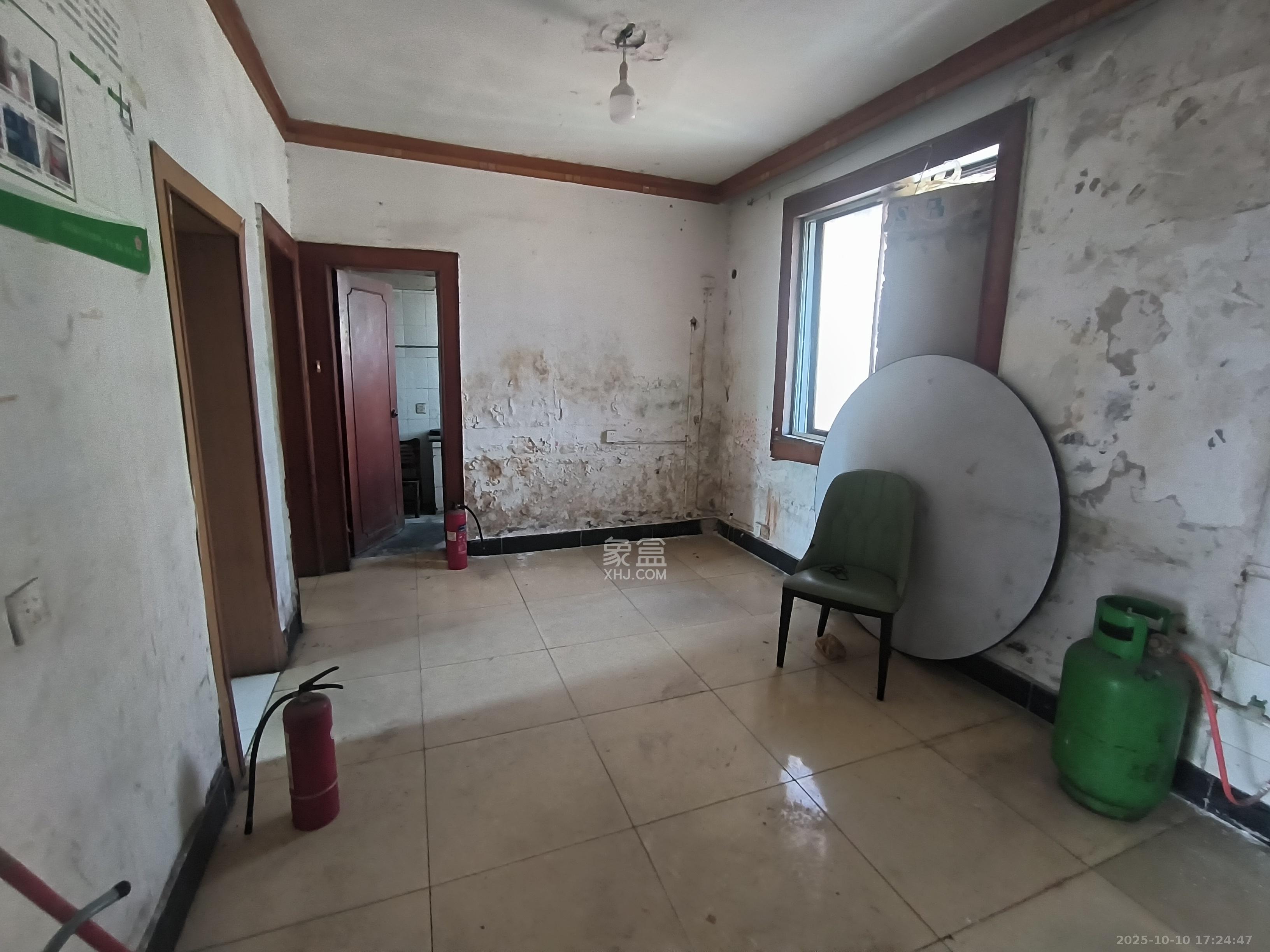 魏家冲(产权东塘001栋)  3室1厅1卫    1400.0元/月 魏家冲(产权东塘001栋)  3室1厅1卫    1400.0元/月