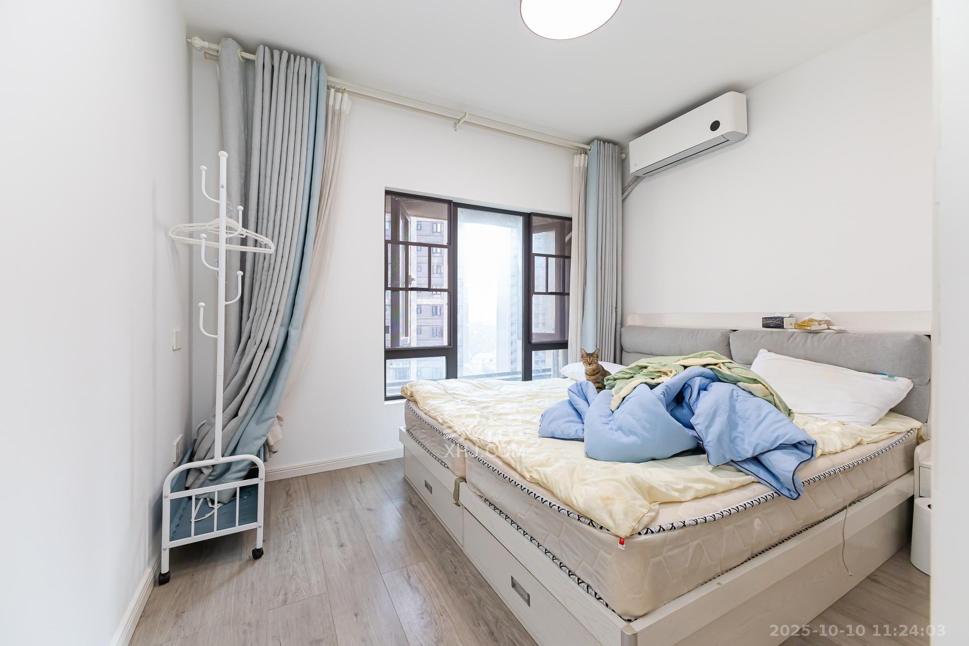 时代倾城三期 2室2厅1卫 67.0万 时代倾城三期 2室2厅1卫 67.0万卧室