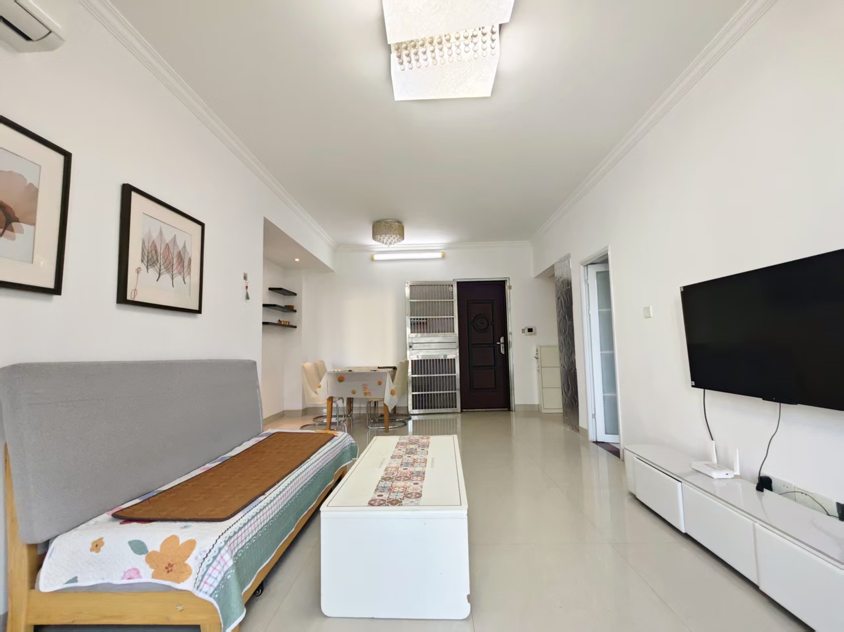 水晶城 2室1厅1卫 2300.0元/月 水晶城 2室1厅1卫 2300.0元/月室内图