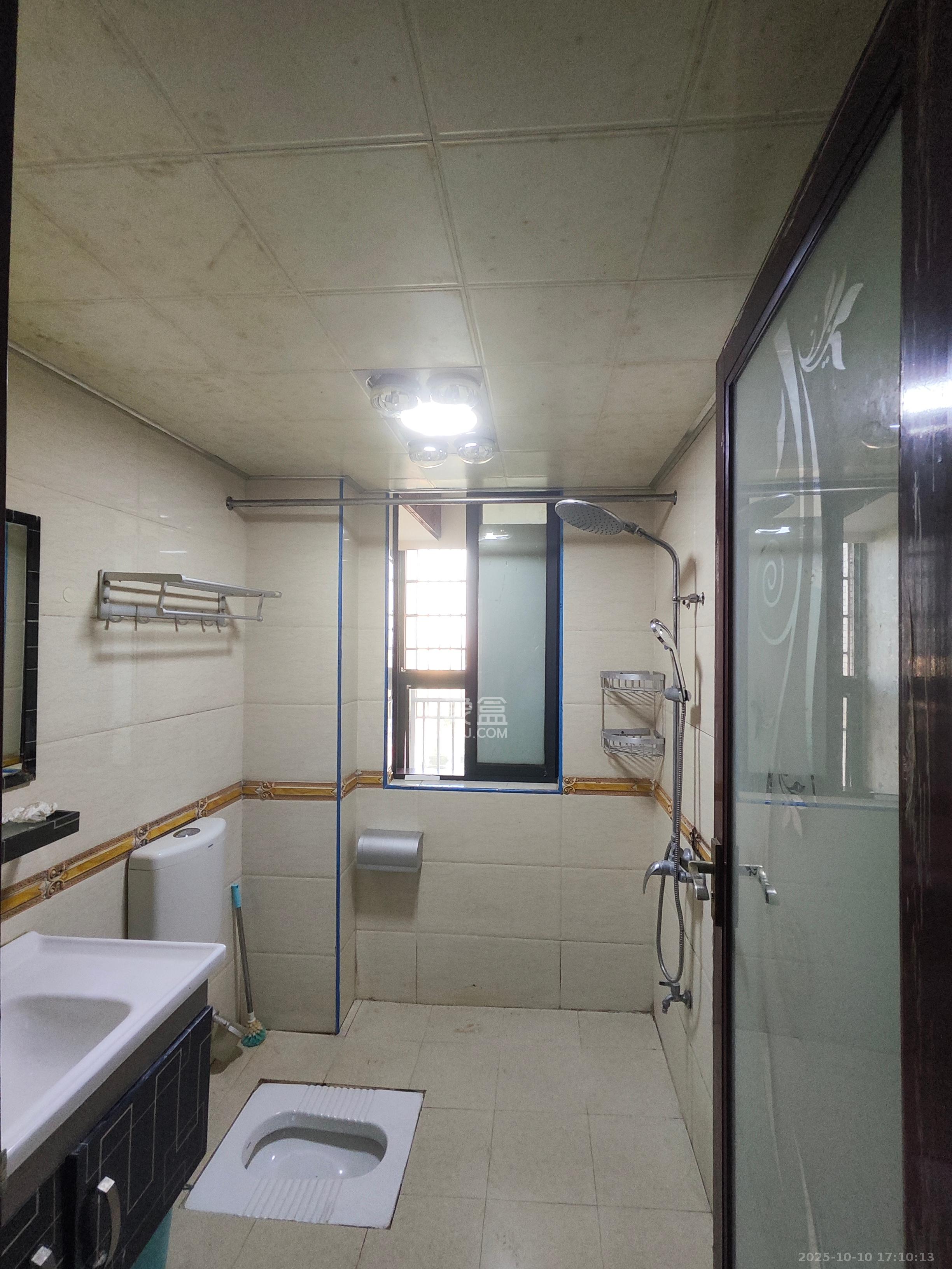 滨水名都  1室1厅1卫    1000.0元/月室内图