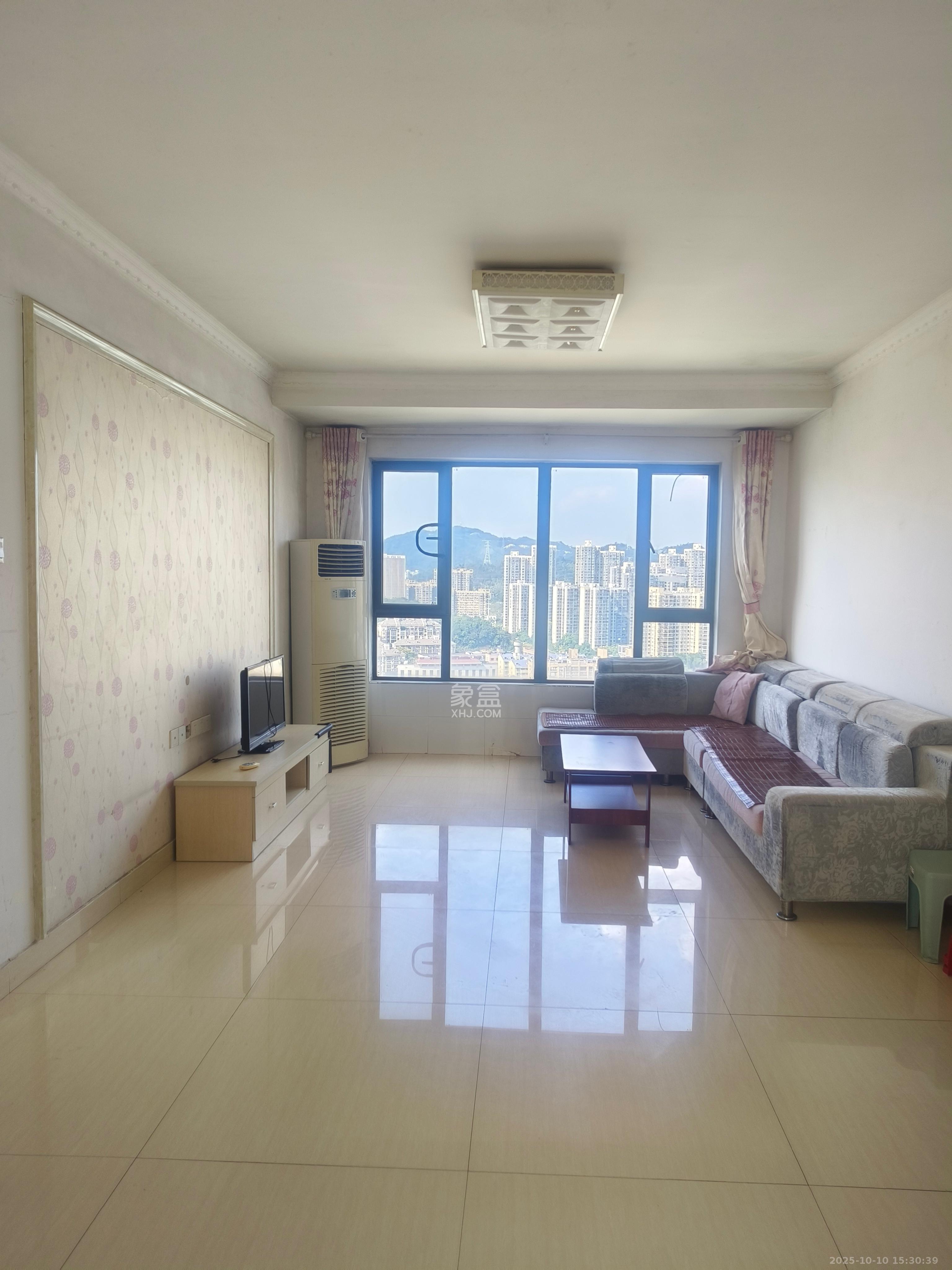 长房时代城 3室2厅1卫 2200.0元/月 长房时代城 3室2厅1卫 2200.0元/月室内图