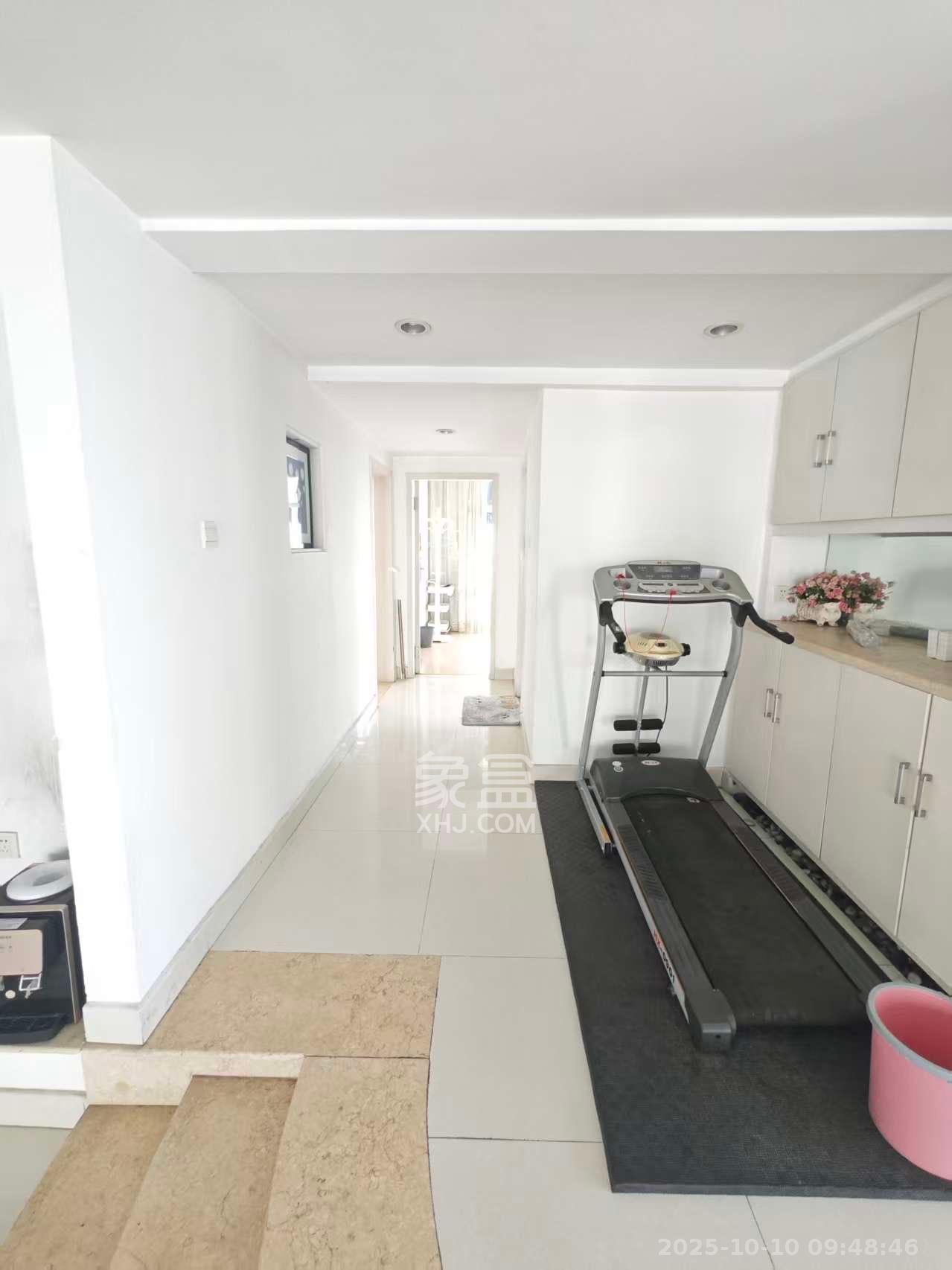 中建桂苑 3室2厅2卫 2200.0元/月 中建桂苑 3室2厅2卫 2200.0元/月室内图