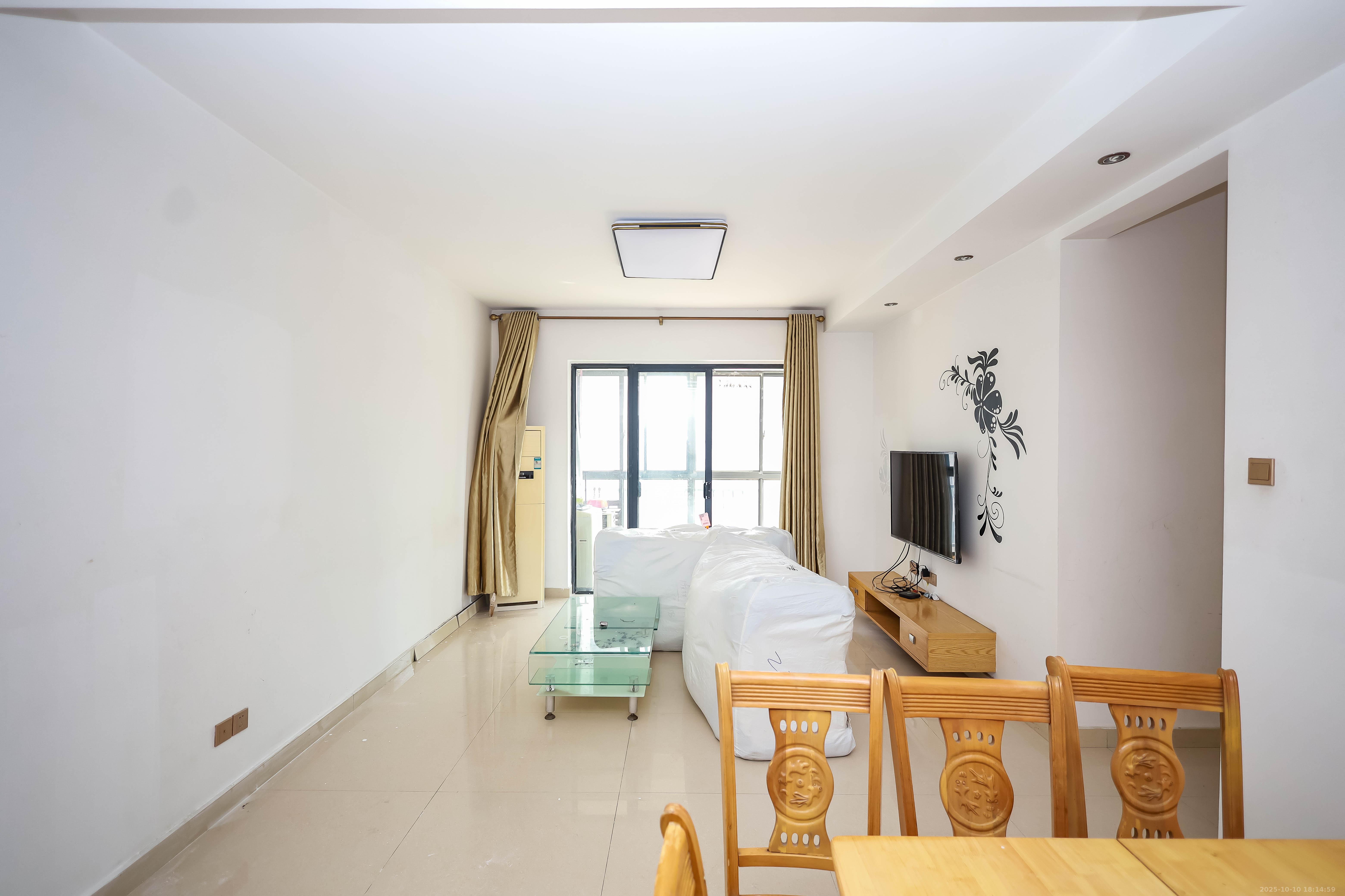 莱茵城  3室2厅1卫    62.0万