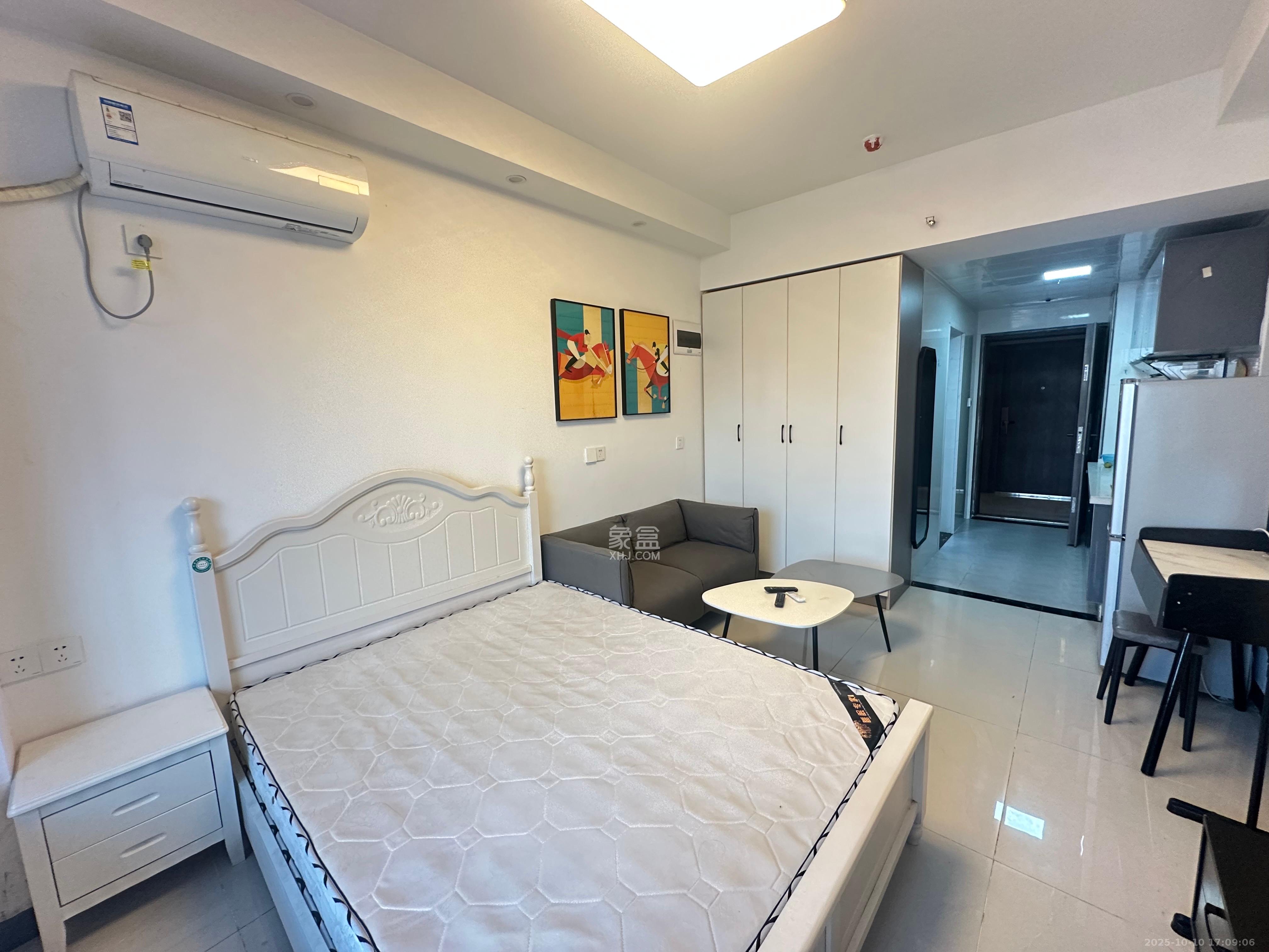 龙湖湘江星座(祺鑫星座公寓) 1室1厅1卫 1400.0元/月 龙湖湘江星座(祺鑫星座公寓) 1室1厅1卫 1400.0元/月室内图