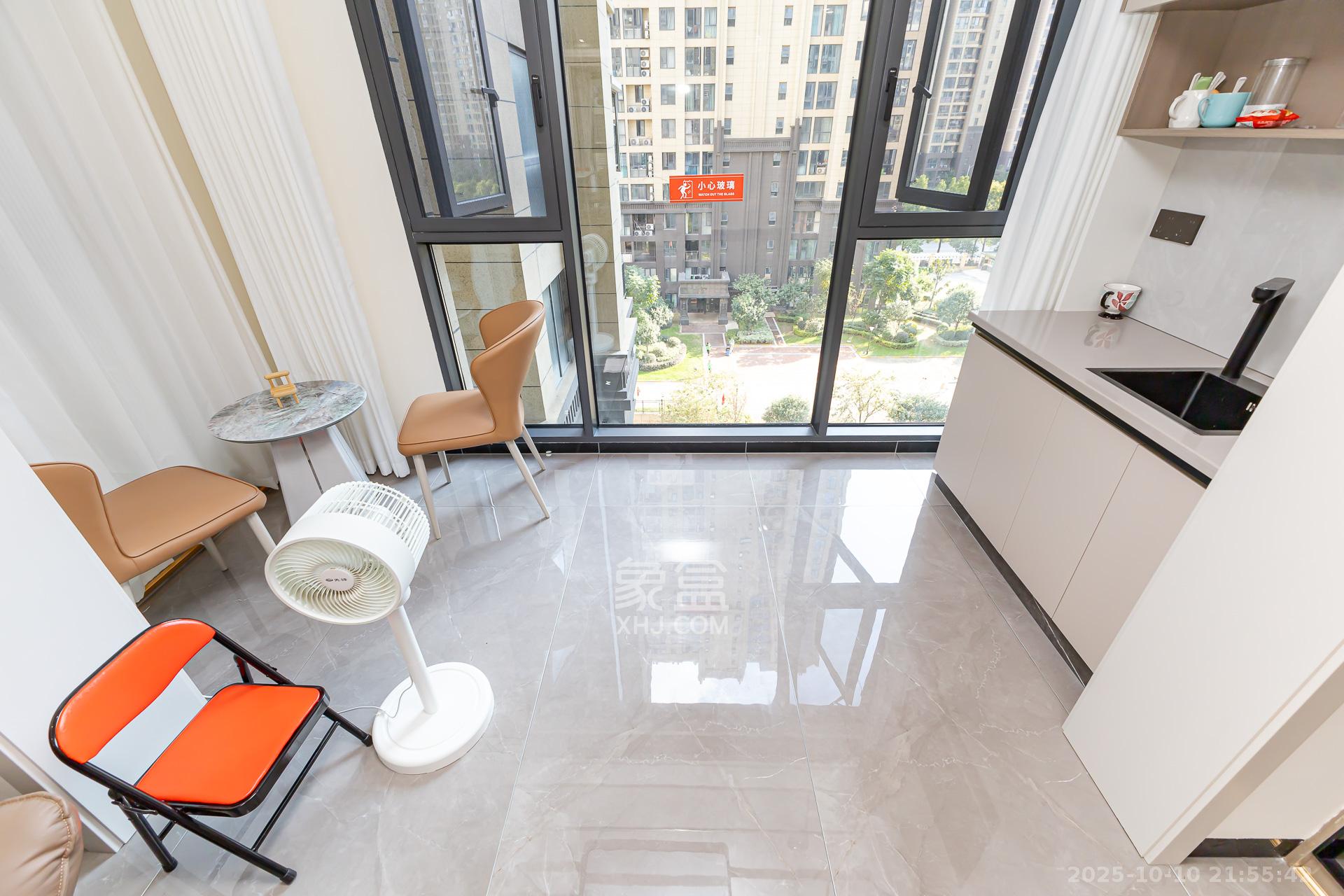 明发阅江悦府  3室2厅2卫    115.0万 明发阅江悦府  3室2厅2卫    115.0万阳台