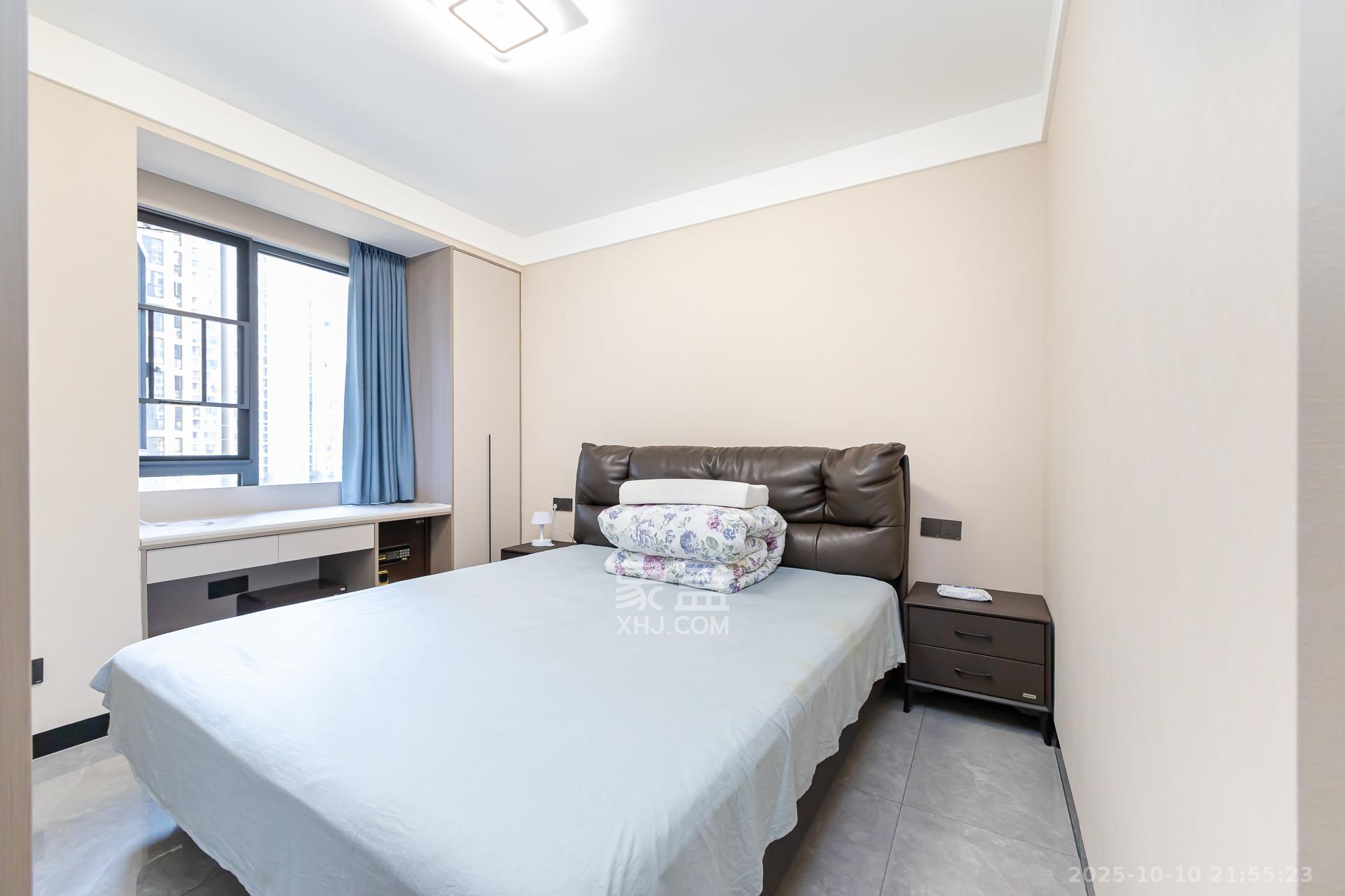 明发阅江悦府  3室2厅2卫    115.0万 明发阅江悦府  3室2厅2卫    115.0万卧室