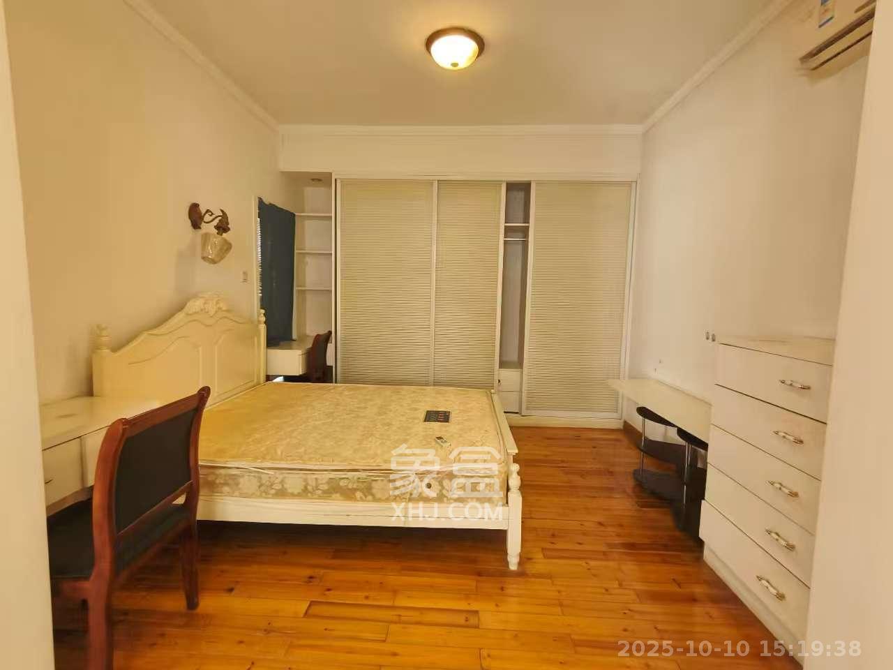 幸福里(幸福里一期) 5室2厅3卫 4800.0元/月 幸福里(幸福里一期) 5室2厅3卫 4800.0元/月室内图