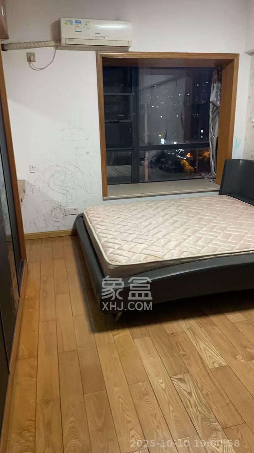 茂华国际湘  2室2厅1卫    2500.0元/月室内图