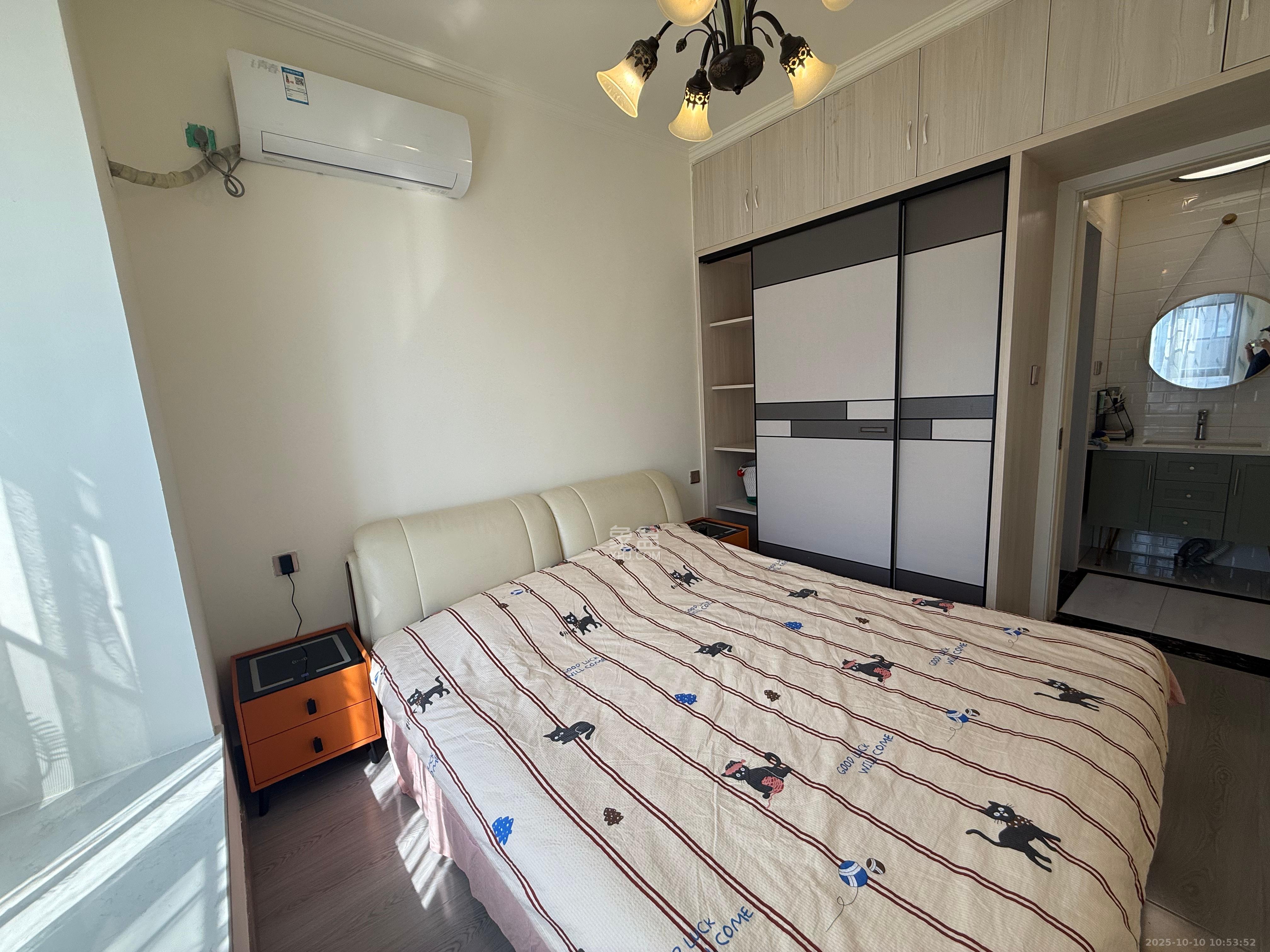 阳光城尚东湾青云苑  2室2厅1卫    2400.0元/月室内图