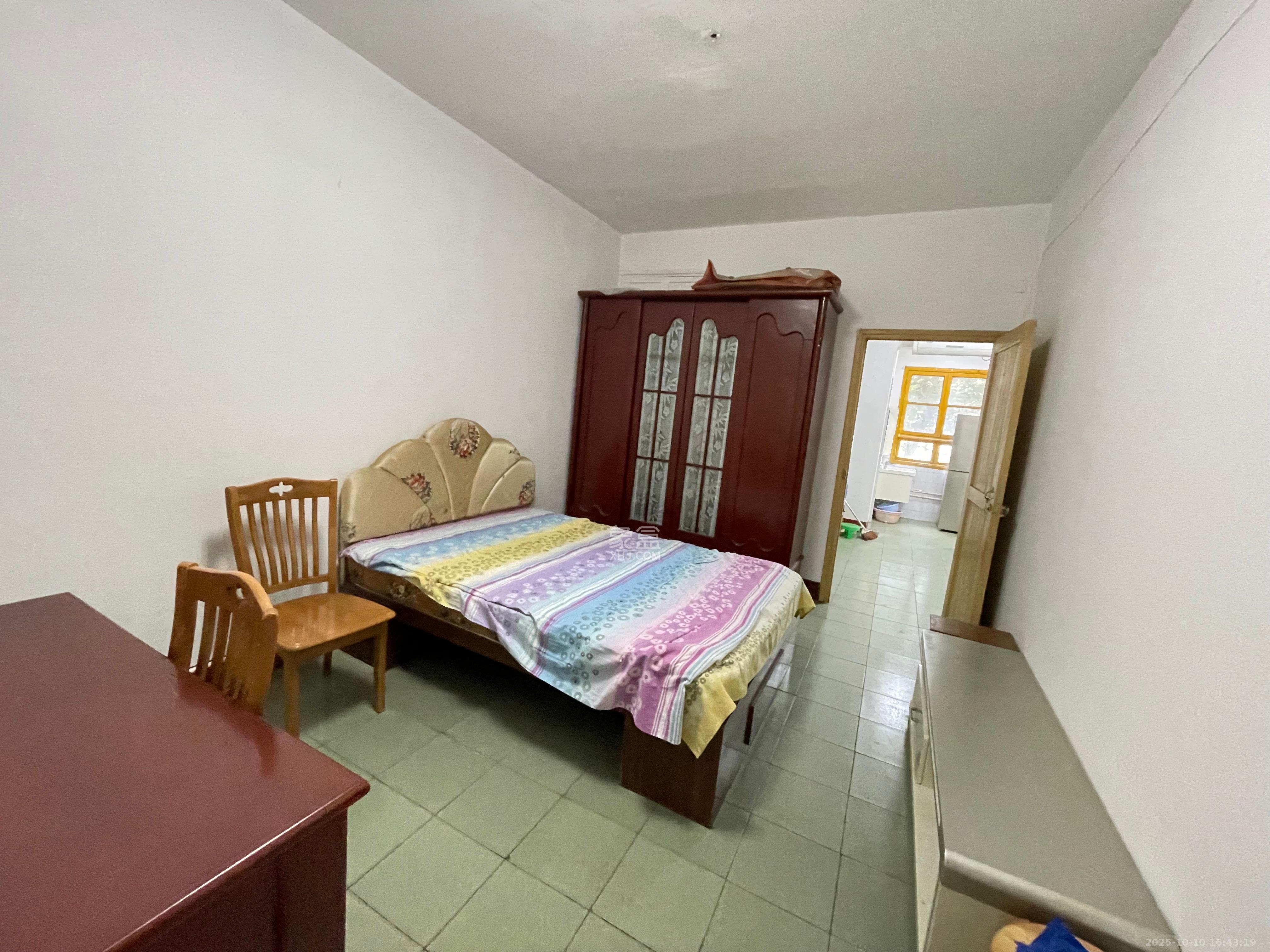 东瓜山二村 1室0厅0卫 1300.0元/月 东瓜山二村 1室0厅0卫 1300.0元/月室内图