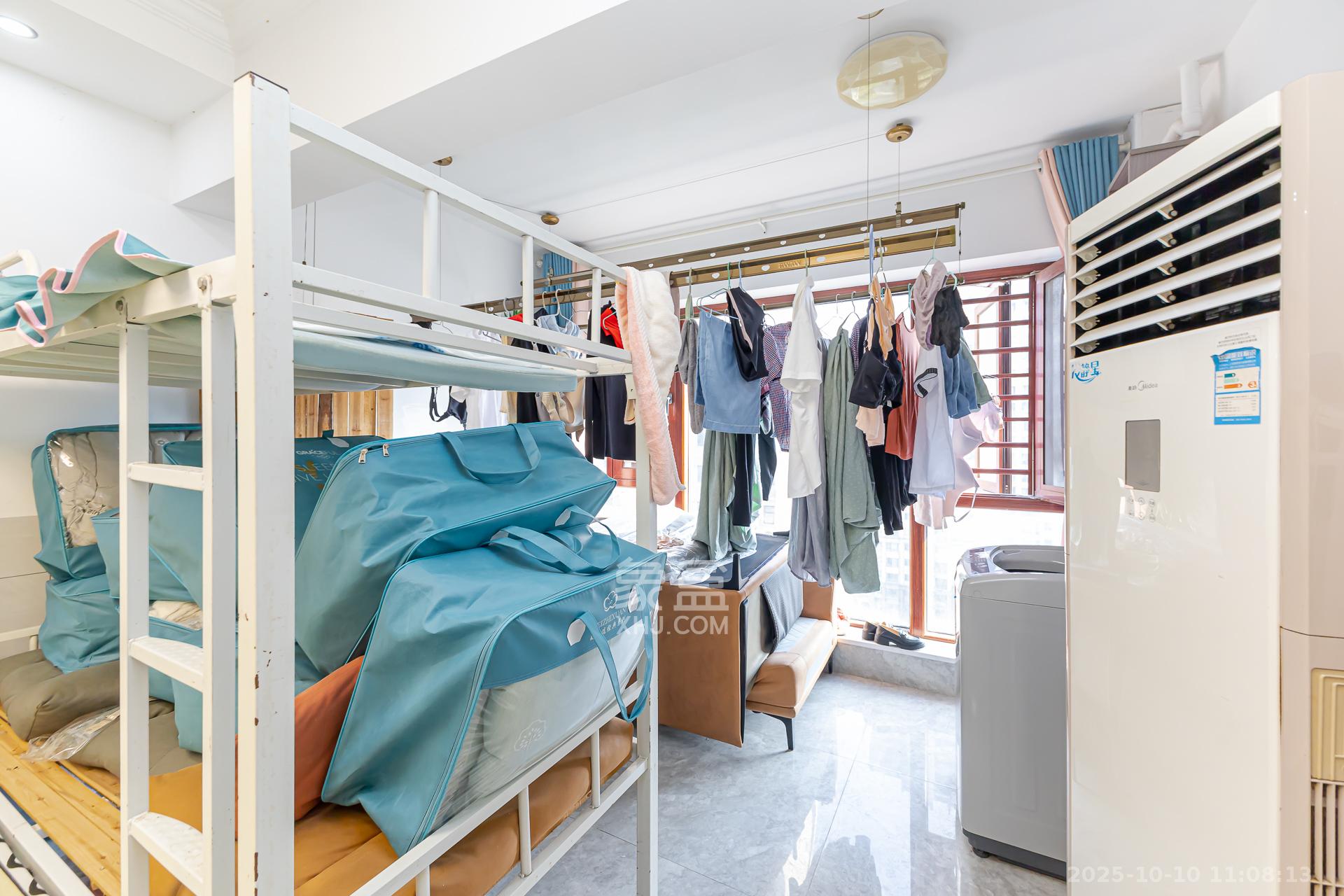 润和滨江府  1室0厅0卫    95.0万阳台