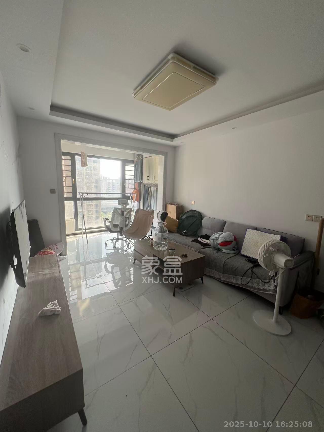 金南家园三期  2室1厅1卫    2350.0元/月室内图