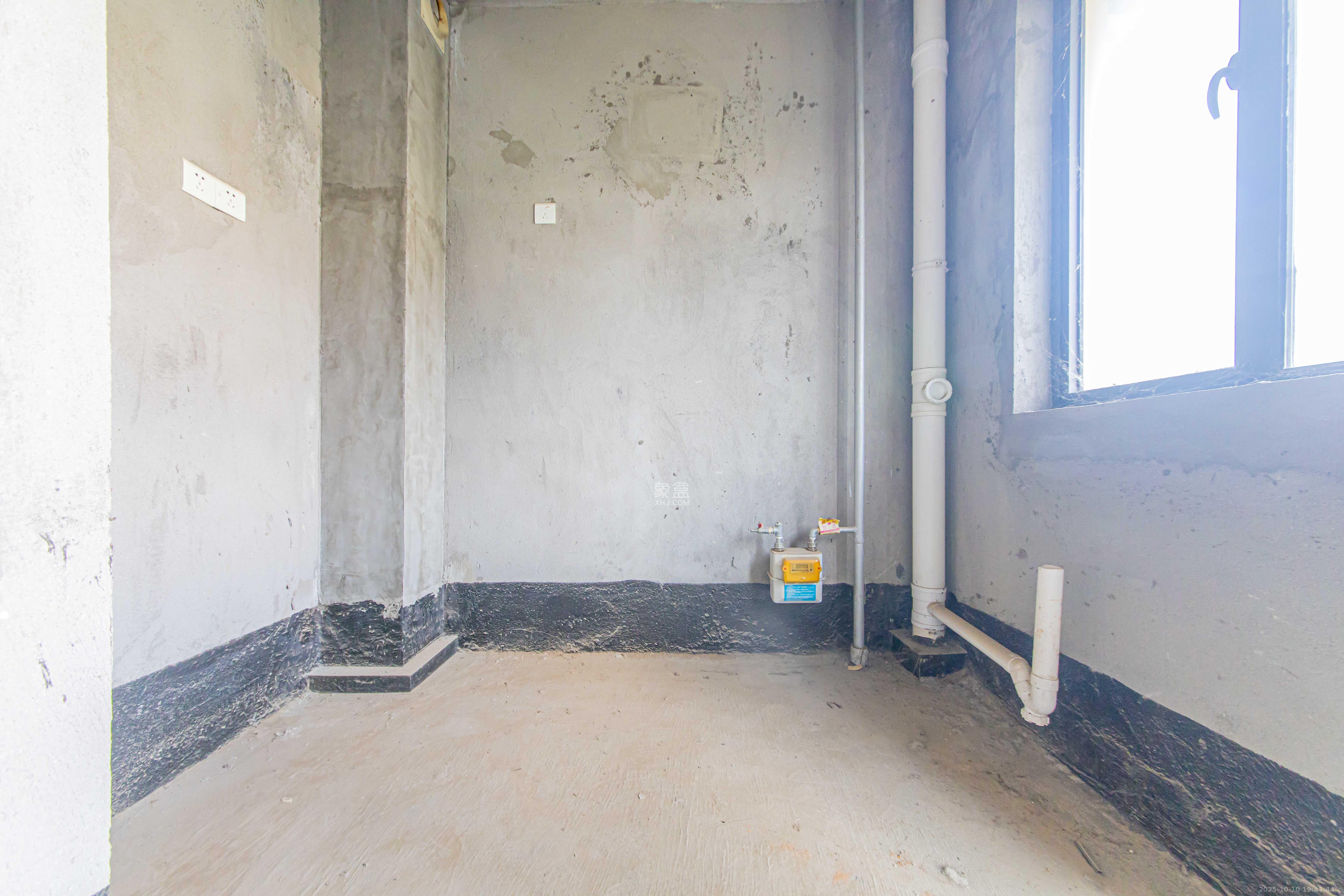 保利花园  3室2厅2卫    95.0万 保利花园  3室2厅2卫    95.0万厨房