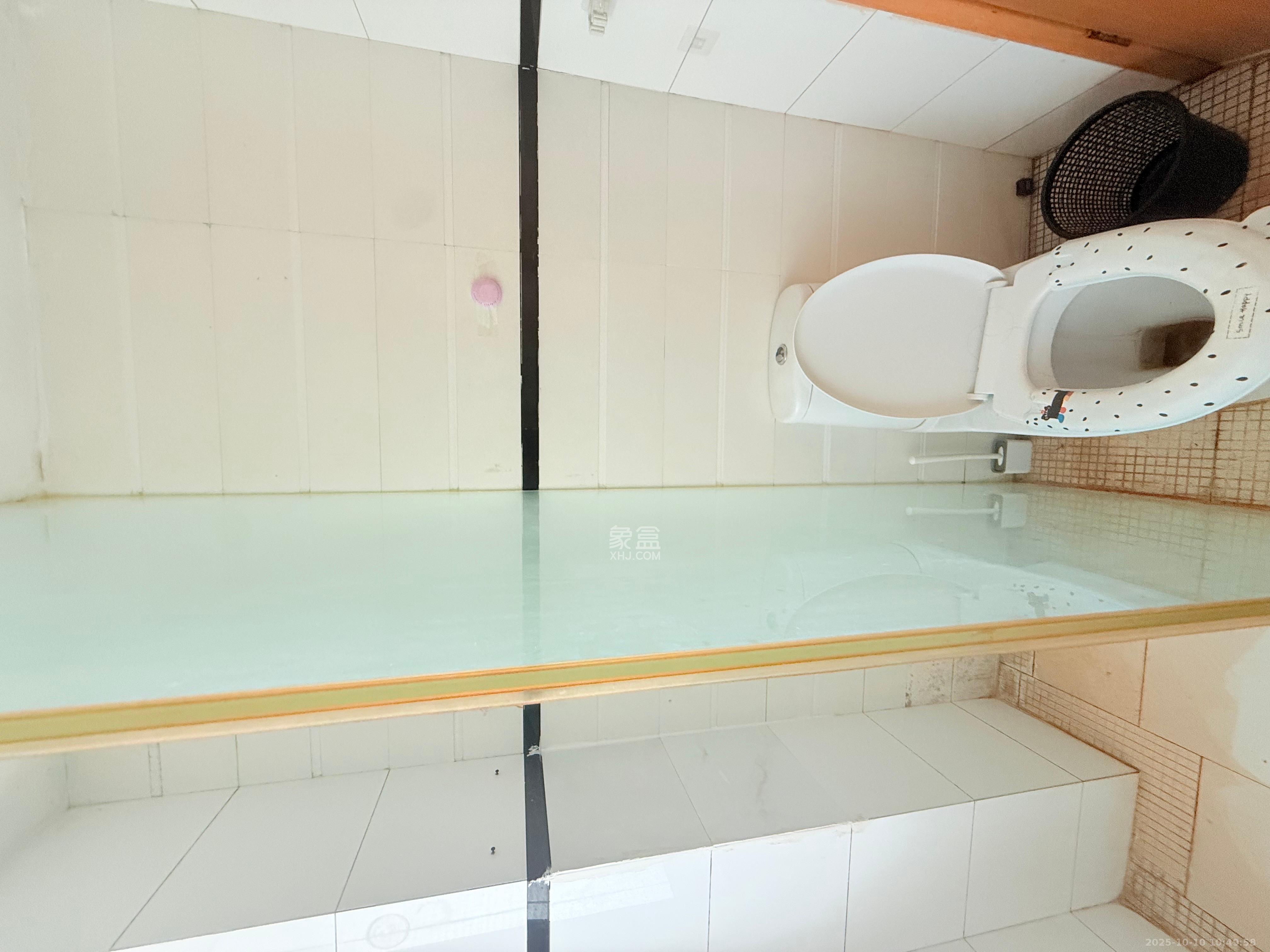 月湖兰庭  2室1厅1卫    2000.0元/月 月湖兰庭  2室1厅1卫    2000.0元/月室内图