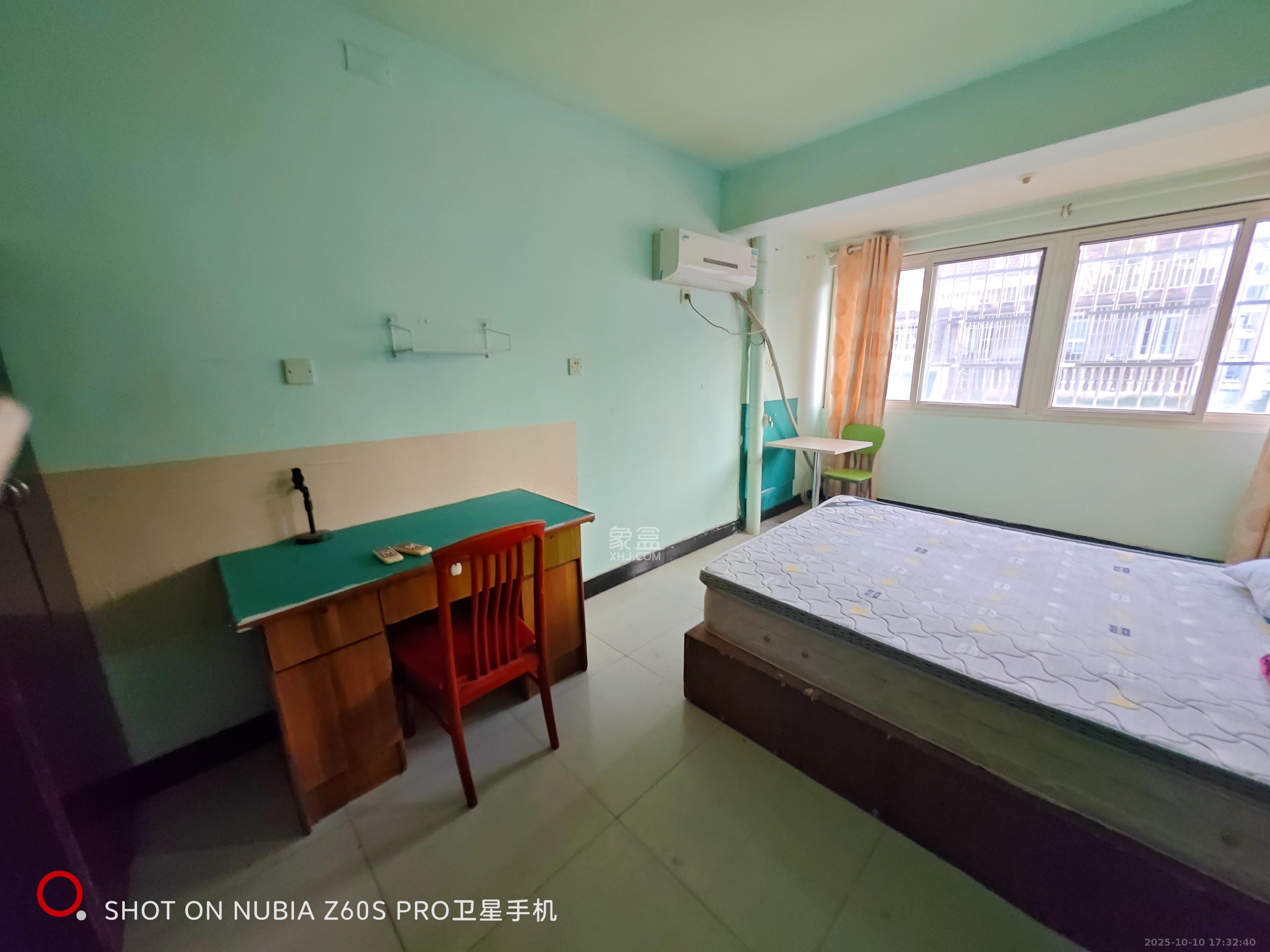 德政园  1室2厅1卫    1500.0元/月 德政园  1室2厅1卫    1500.0元/月室内图