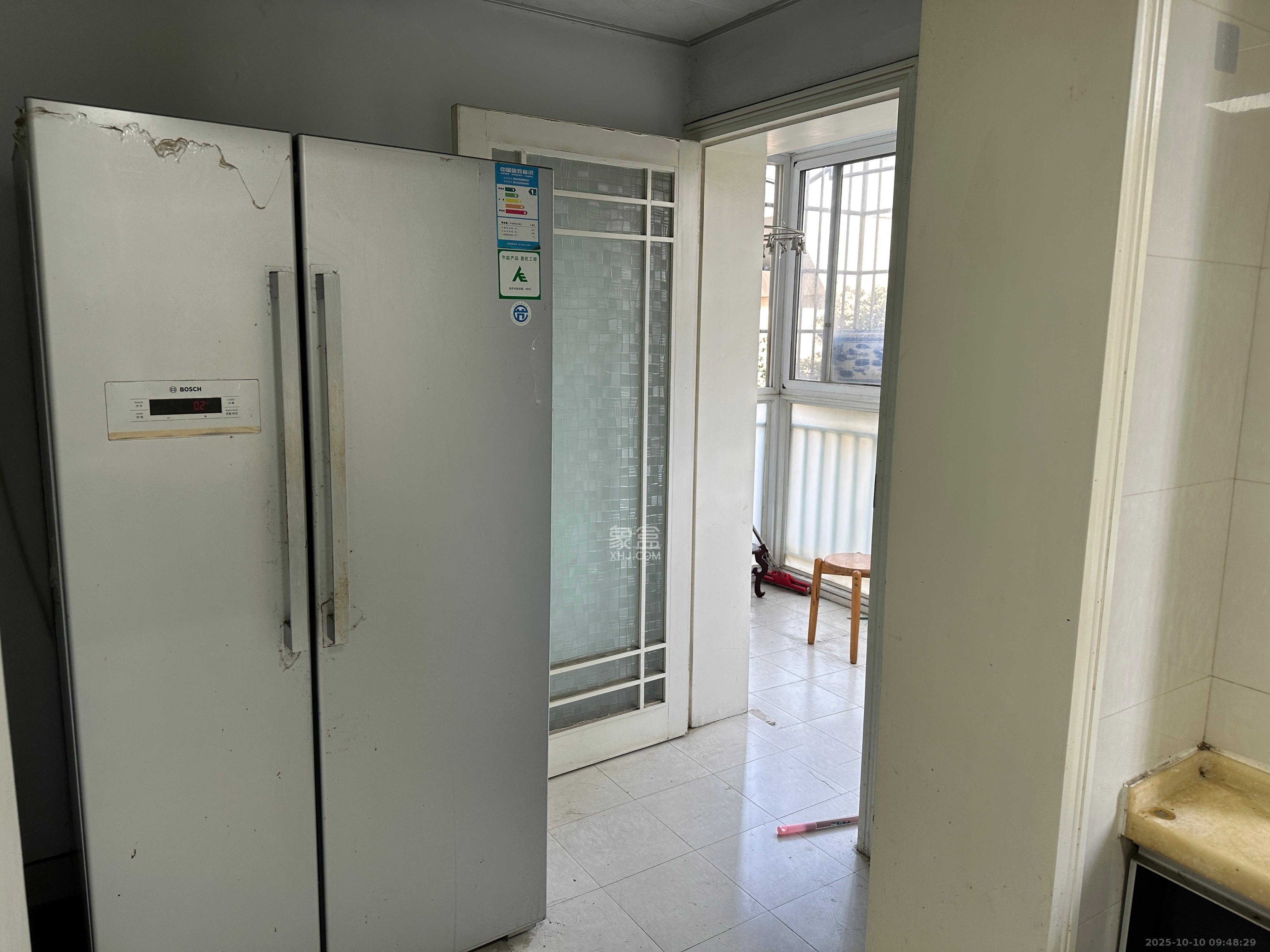 怡人园小区 2室1厅2卫 2500.0元/月 怡人园小区 2室1厅2卫 2500.0元/月室内图