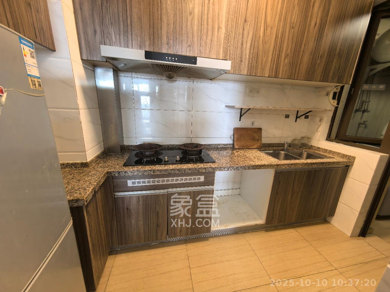 碧桂园公园壹号(凯怡茗苑) 3室2厅1卫 1500.0元/月 碧桂园公园壹号(凯怡茗苑) 3室2厅1卫 1500.0元/月室内图