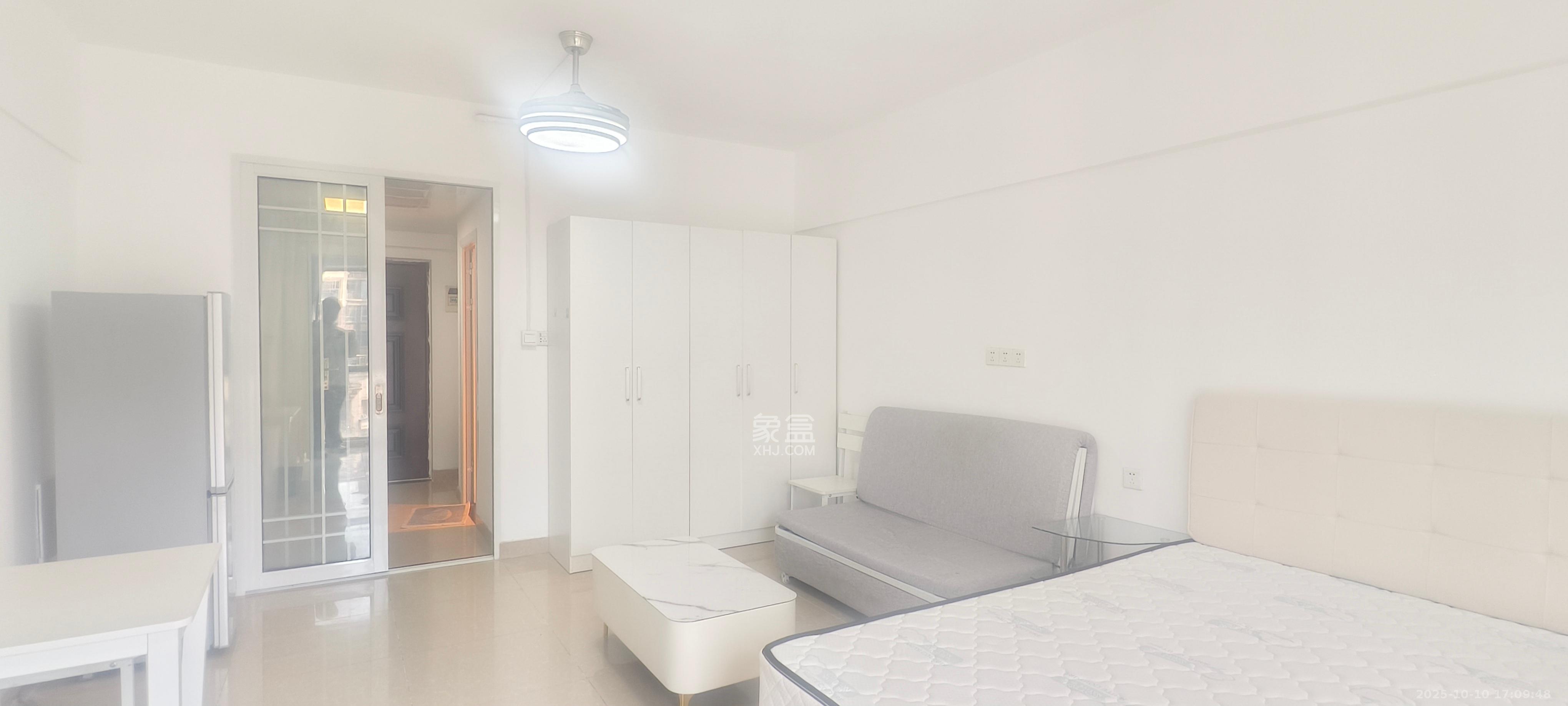 鑫远玲珑  1室1厅1卫    1350.0元/月 鑫远玲珑  1室1厅1卫    1350.0元/月室内图