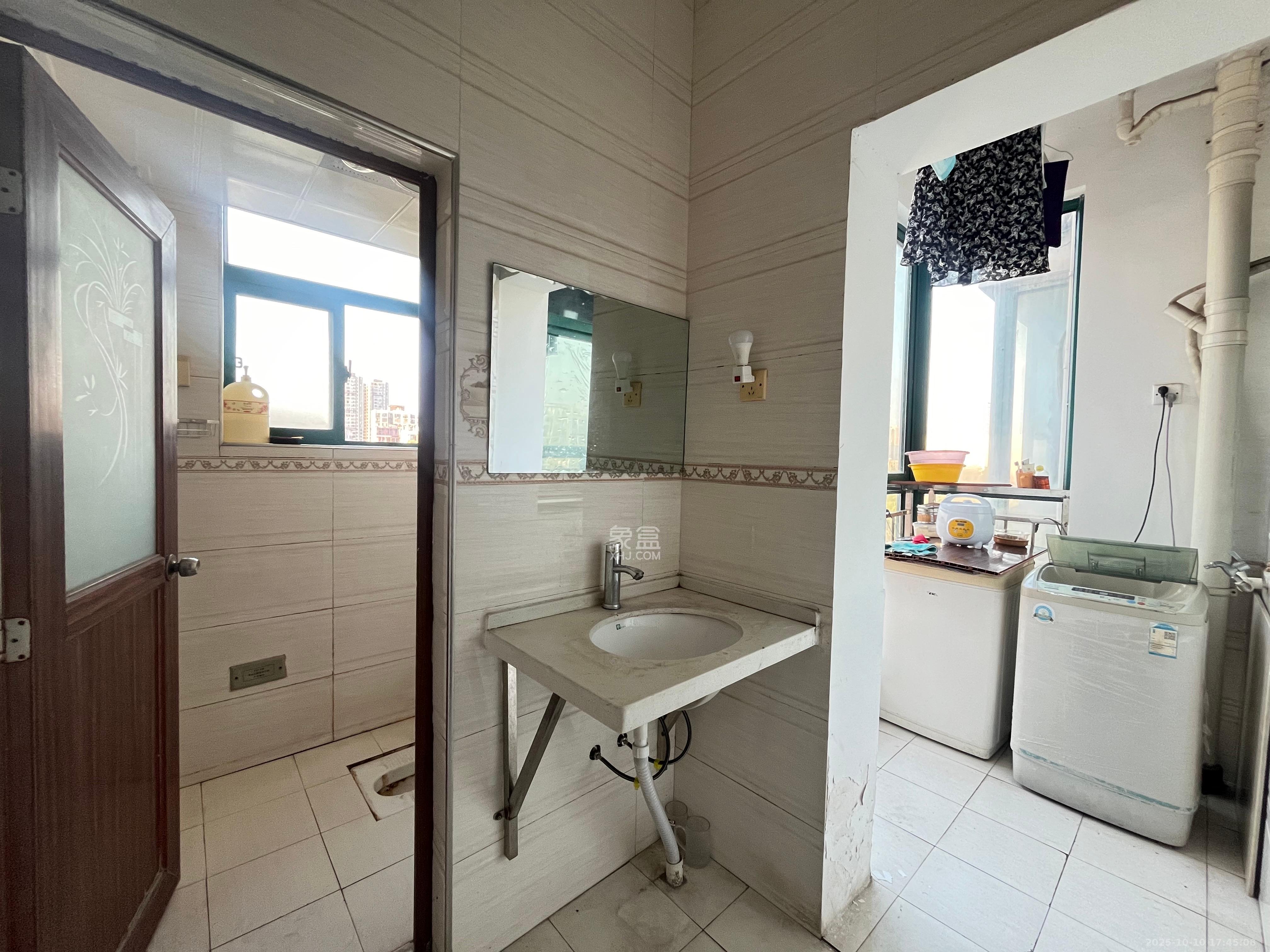 城西公寓（西城门第）  3室2厅1卫    600.0元/月室内图