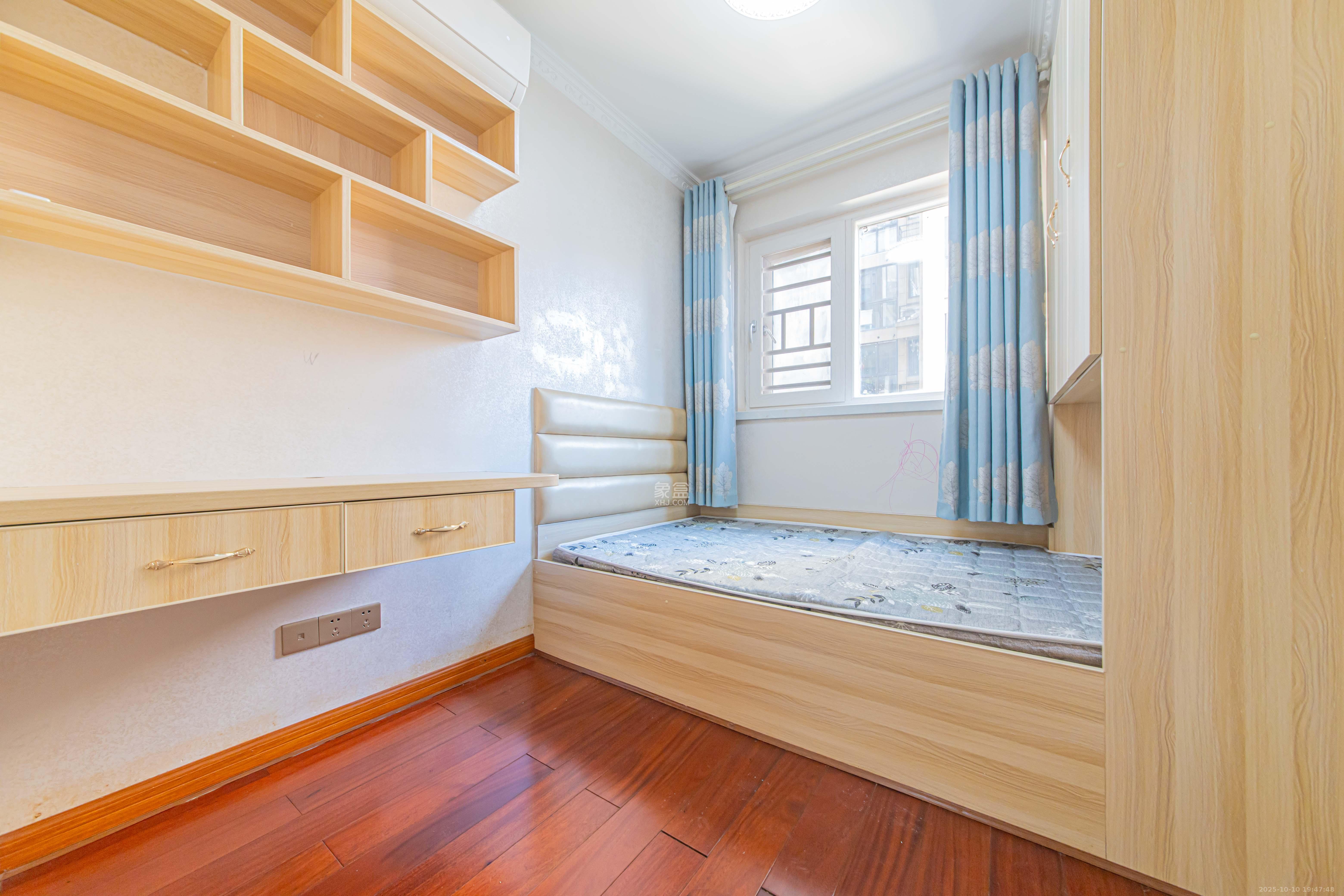 鑫远悦城（鑫远悦时代）  3室2厅1卫    96.0万卧室