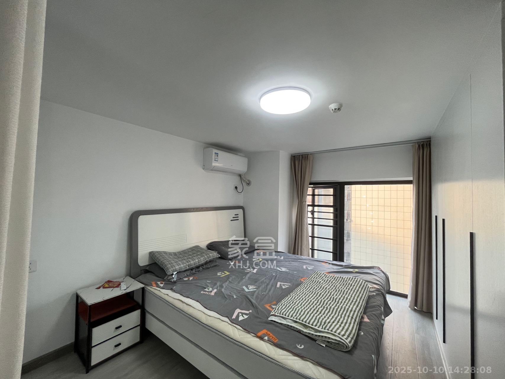 新城悦隽公园  2室1厅1卫    1600.0元/月室内图