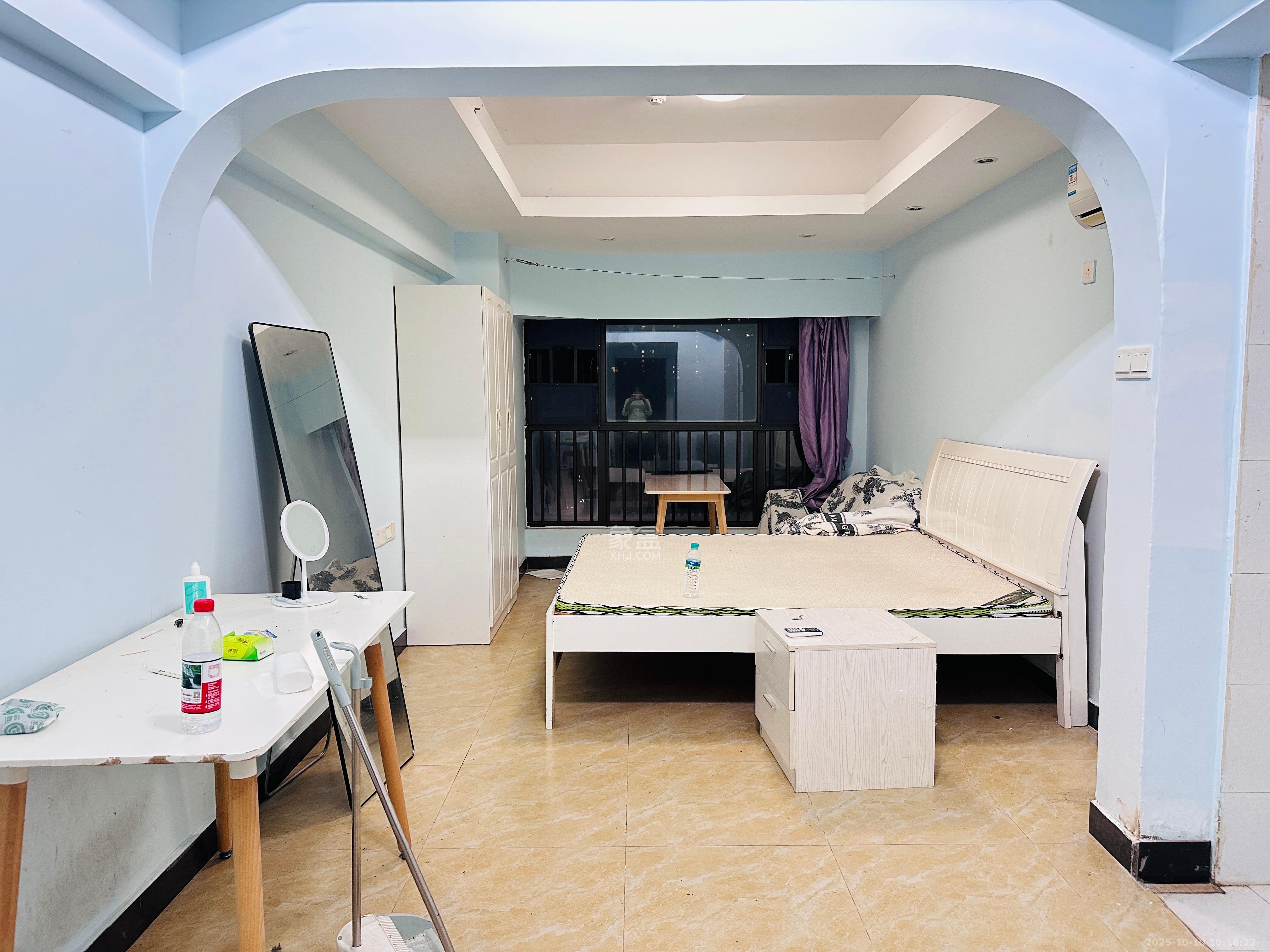 罗马国际公寓 1室1厅1卫 1200.0元/月 罗马国际公寓 1室1厅1卫 1200.0元/月室内图