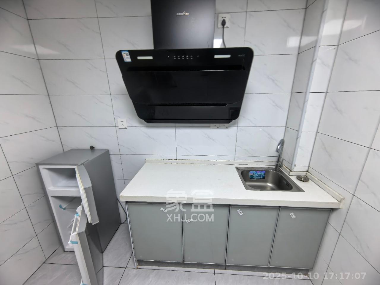 涧塘小区  2室1厅1卫    1600.0元/月室内图