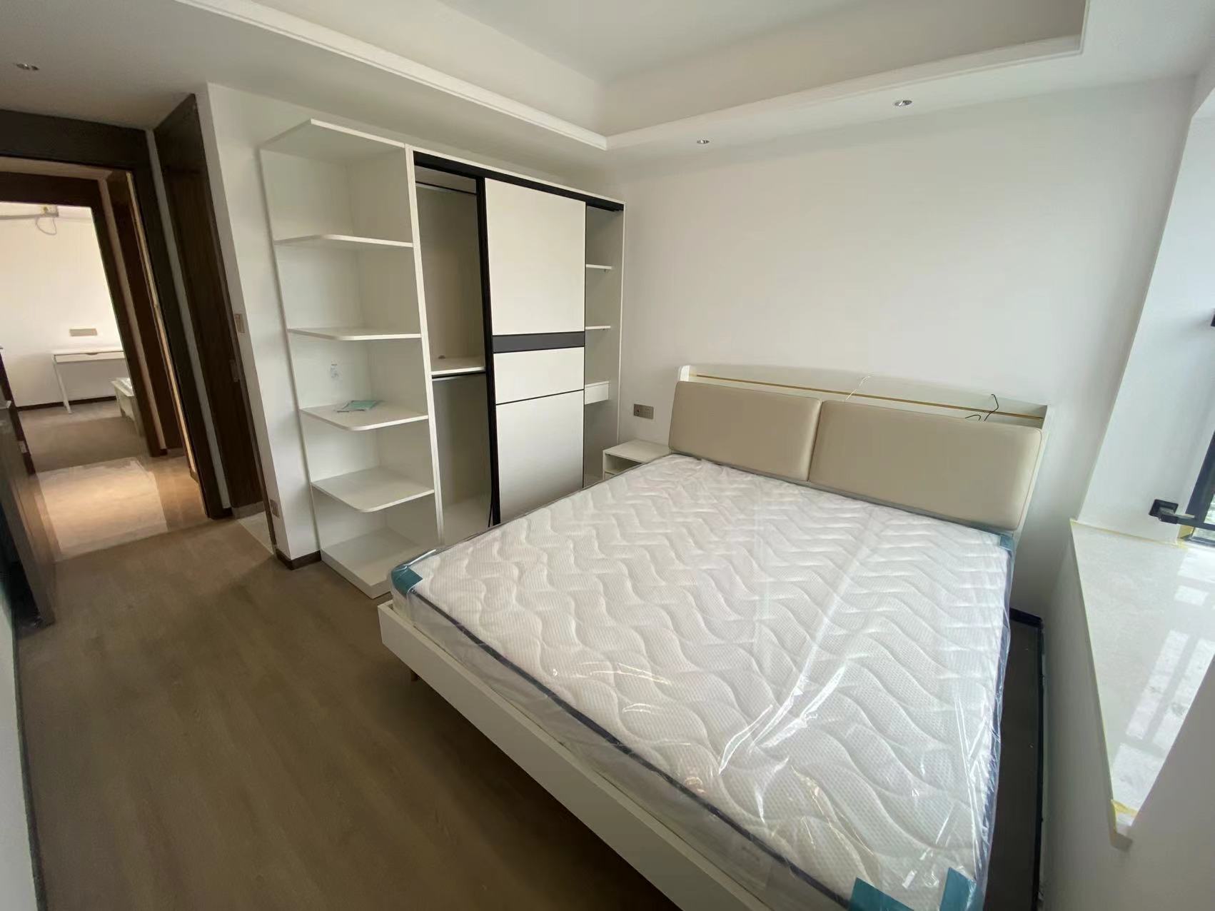 招商雍华府  3室2厅2卫    5000.0元/月 招商雍华府  3室2厅2卫    5000.0元/月室内图