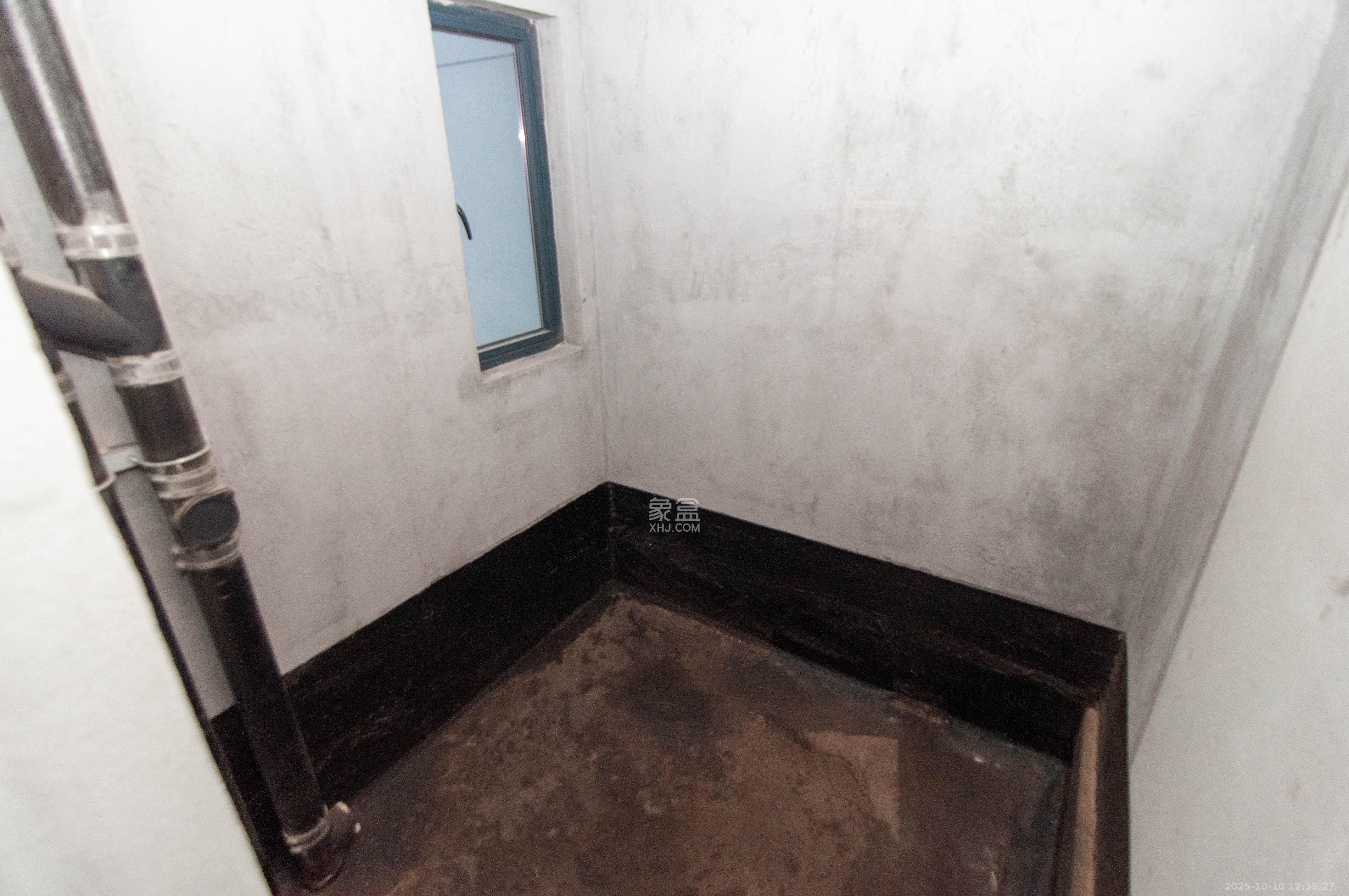 中建梅溪湖中心 4室2厅3卫 183.0万 中建梅溪湖中心 4室2厅3卫 183.0万其他