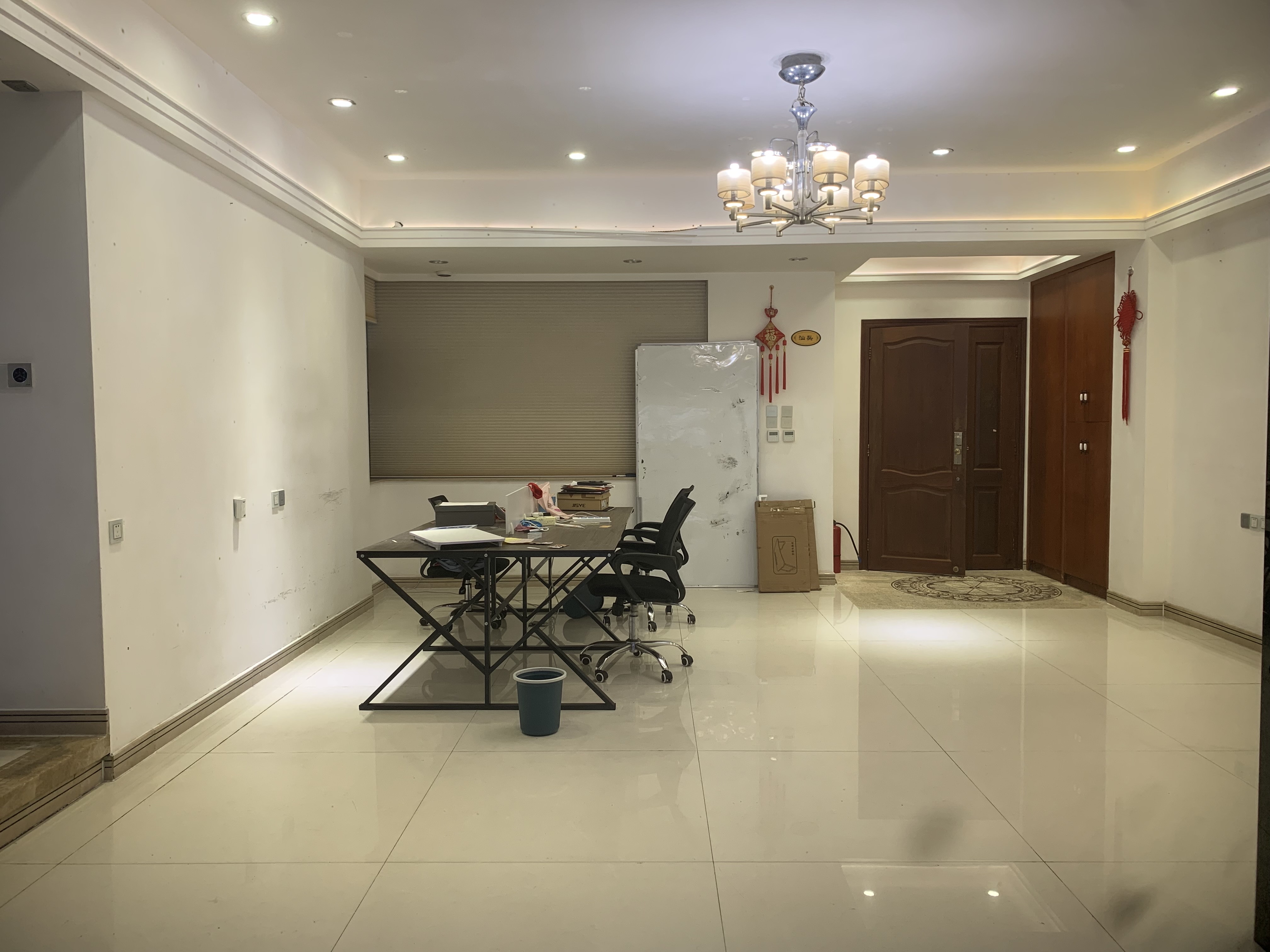 名门广场南区(一期) 2室2厅2卫 3000.0元/月 名门广场南区(一期) 2室2厅2卫 3000.0元/月室内图