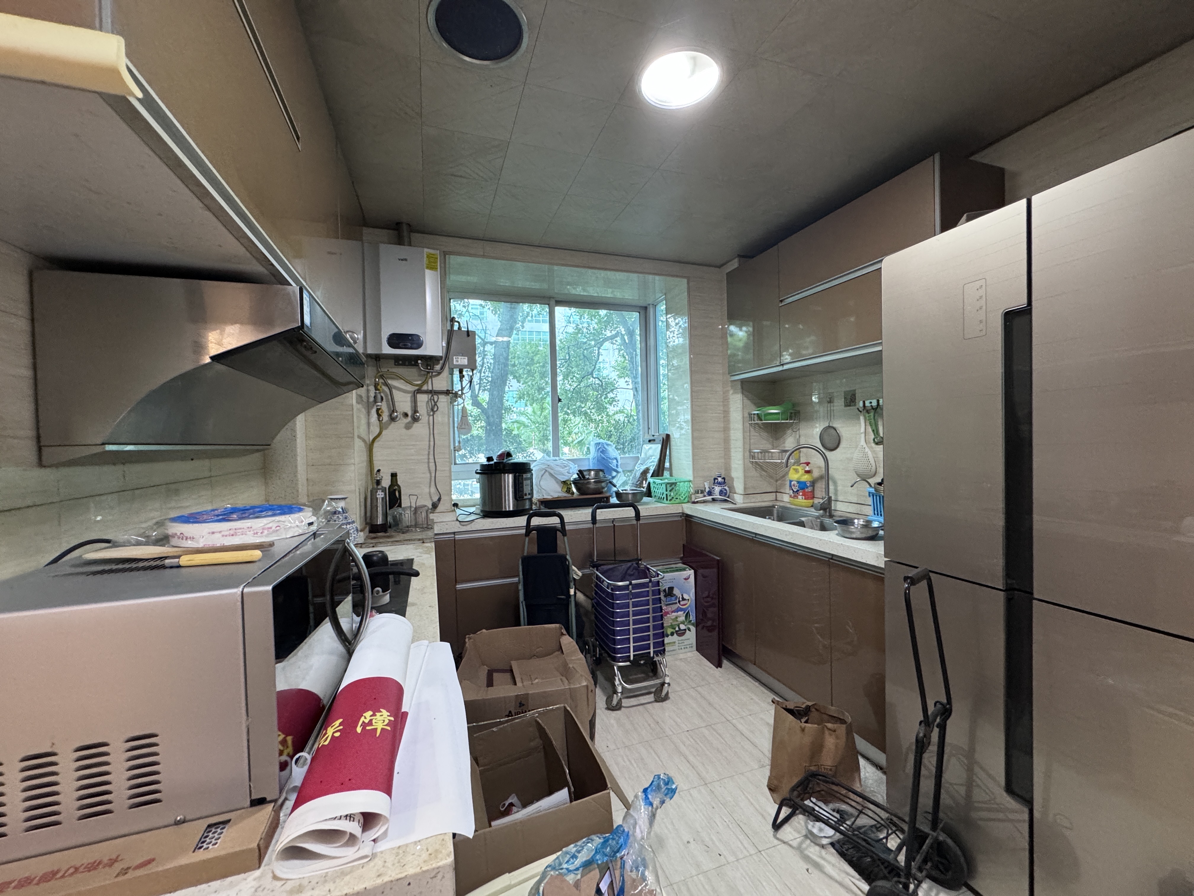 世纪星城  1室2厅2卫    3500.0元/月 世纪星城  1室2厅2卫    3500.0元/月室内图