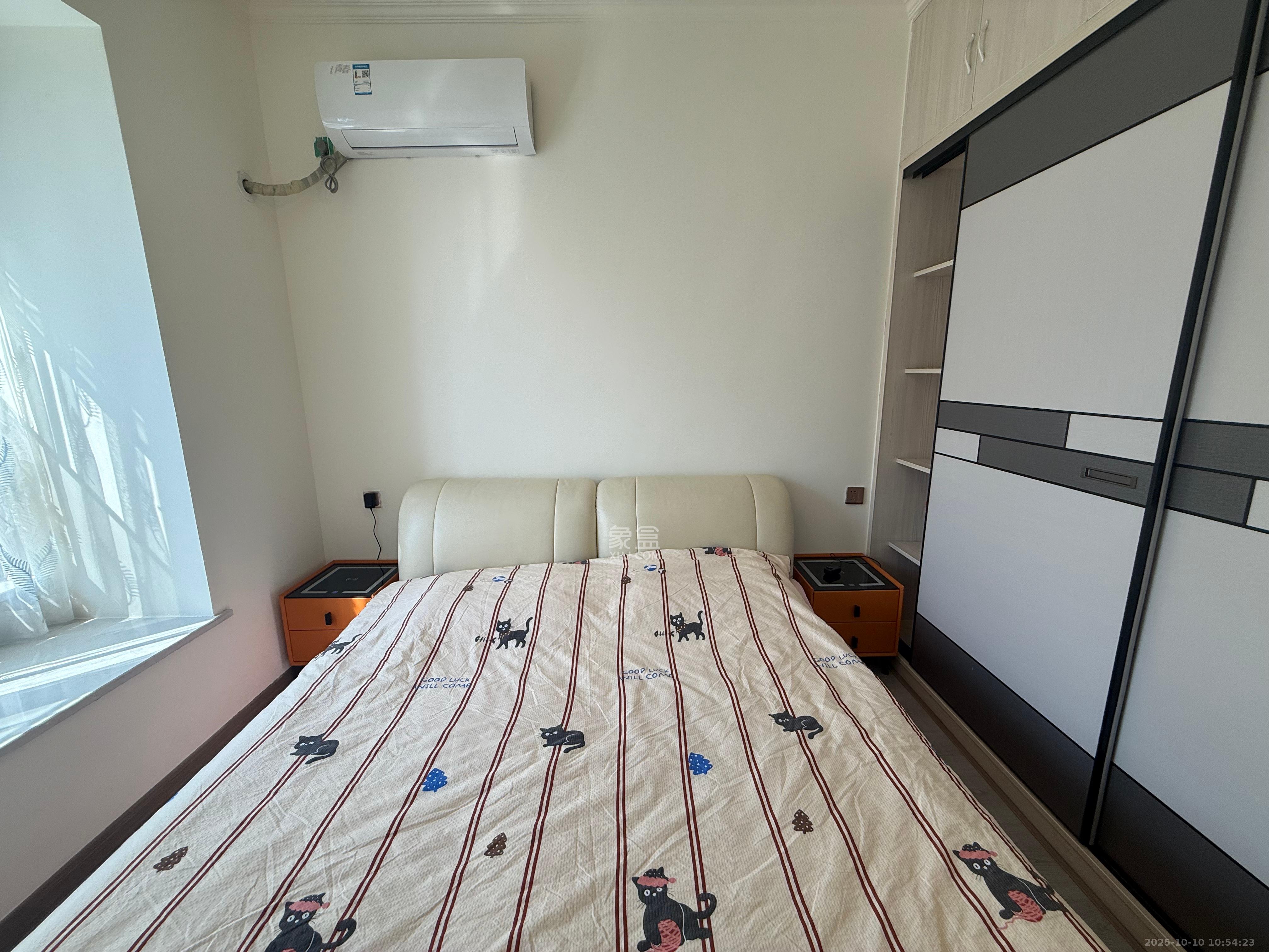 阳光城尚东湾青云苑  2室2厅1卫    2400.0元/月室内图