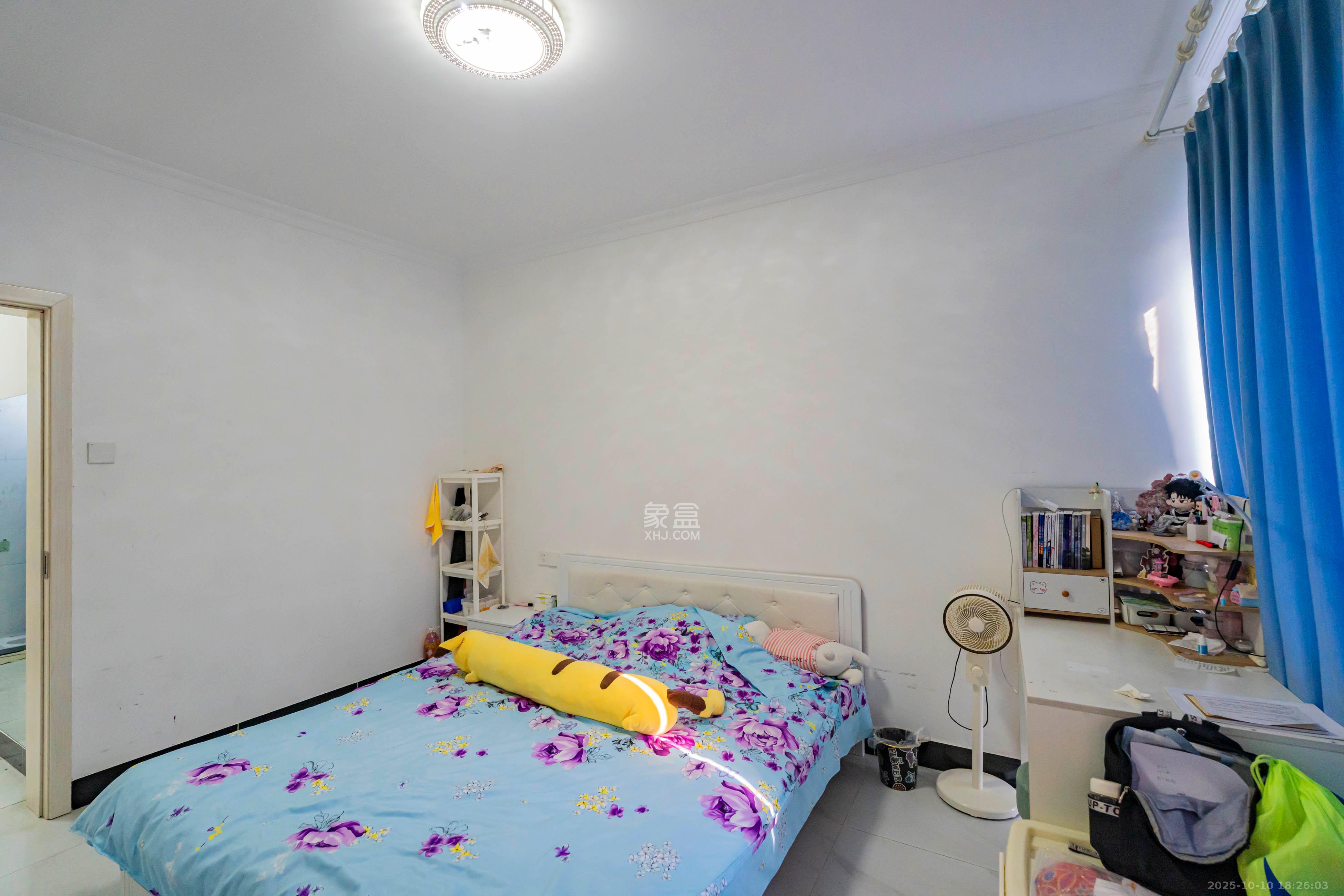 海洋半岛（月珑湾）  3室2厅1卫    100.0万卧室