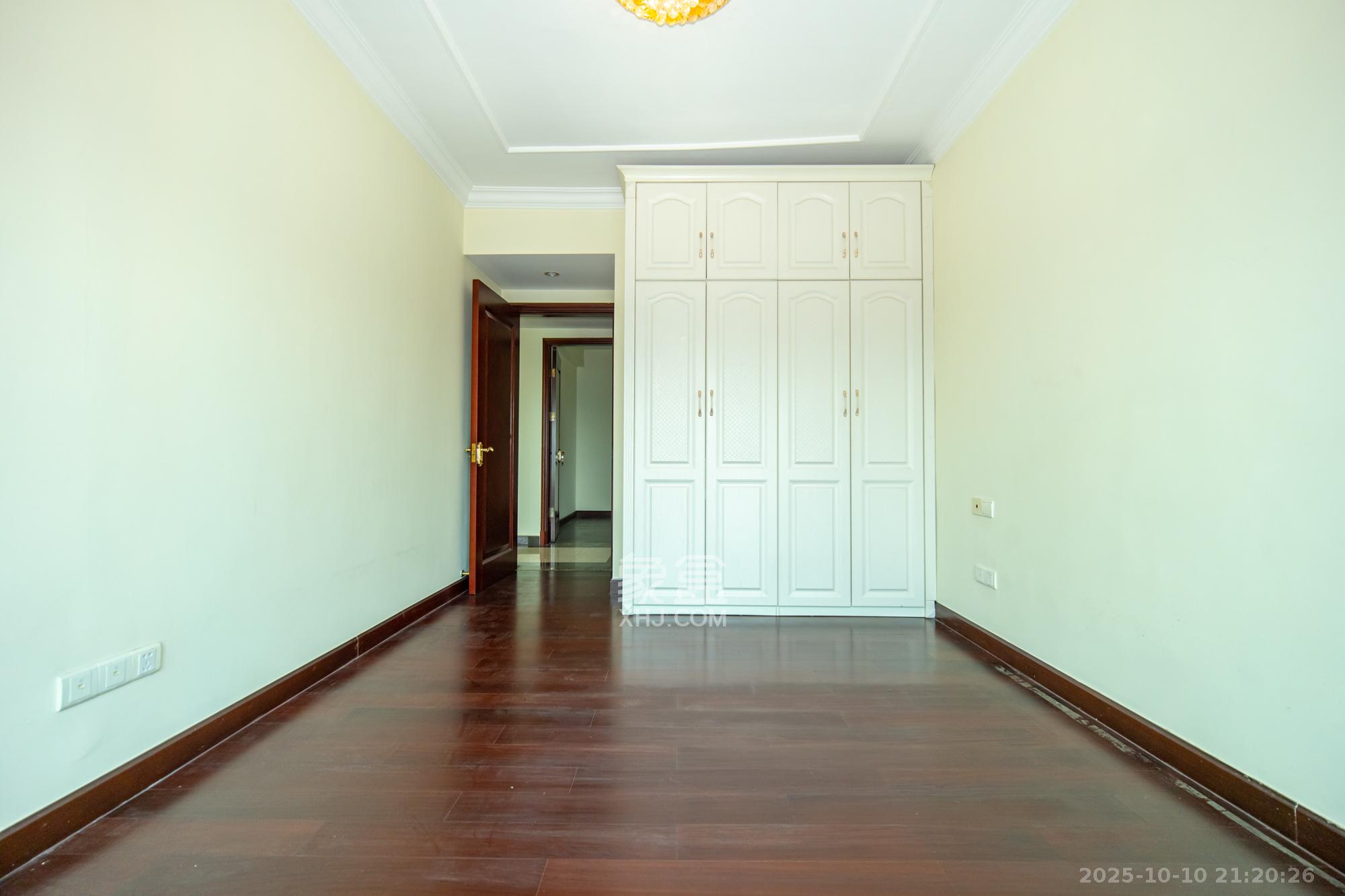 恒大雅苑  2室1厅1卫    75.0万卧室