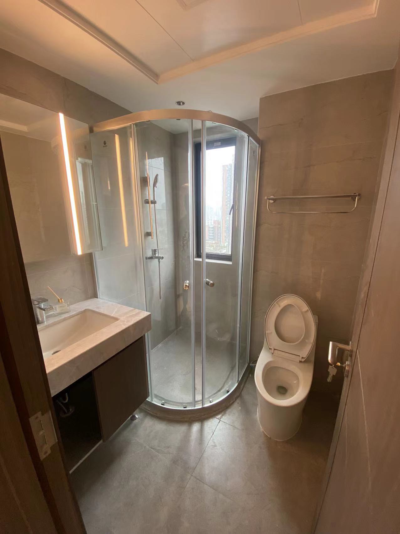 招商雍华府  3室2厅2卫    5000.0元/月 招商雍华府  3室2厅2卫    5000.0元/月室内图