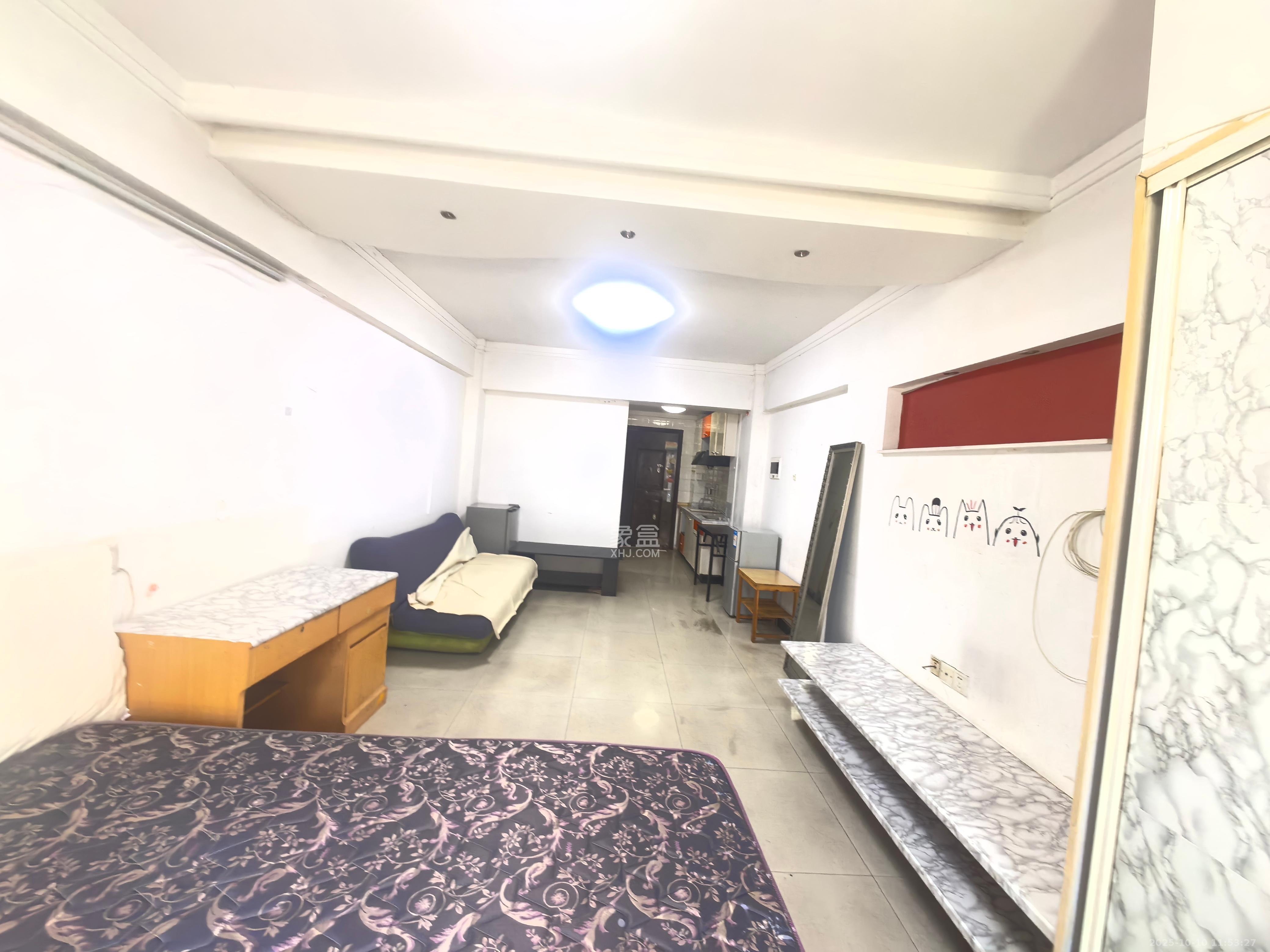 金港湾  1室1厅1卫    1300.0元/月室内图