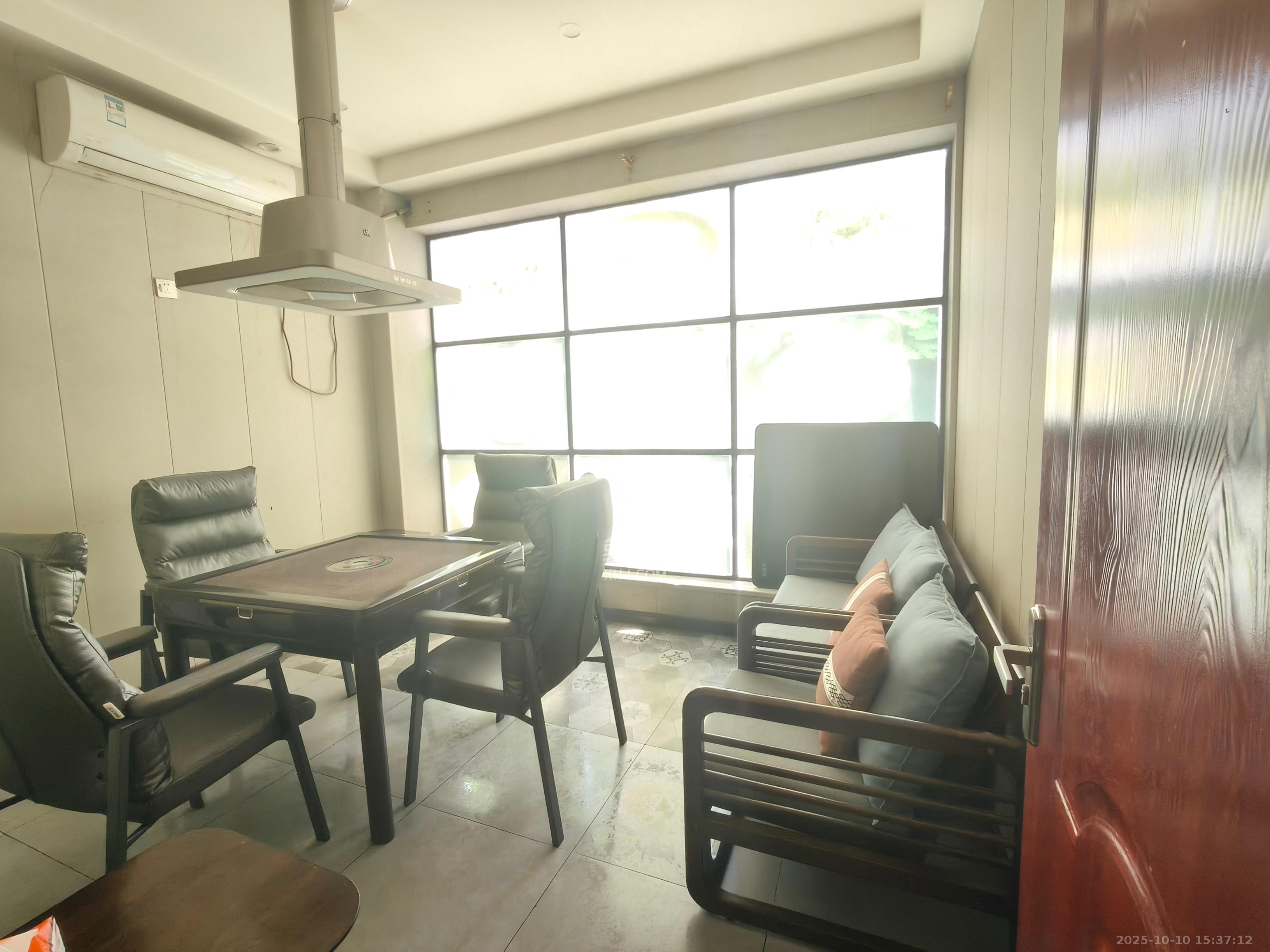 康桥长郡   95.0㎡      35000.0元/月室内图