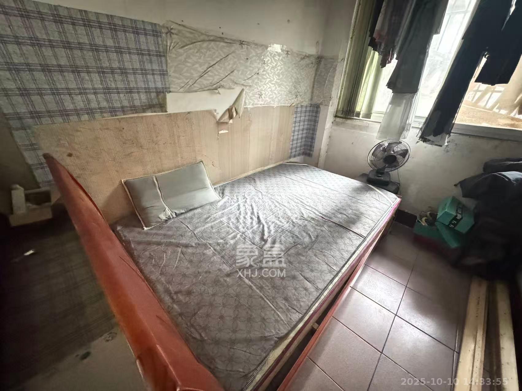 三兴公寓(三兴小区)  2室1厅1卫    1500.0元/月 三兴公寓(三兴小区)  2室1厅1卫    1500.0元/月室内图