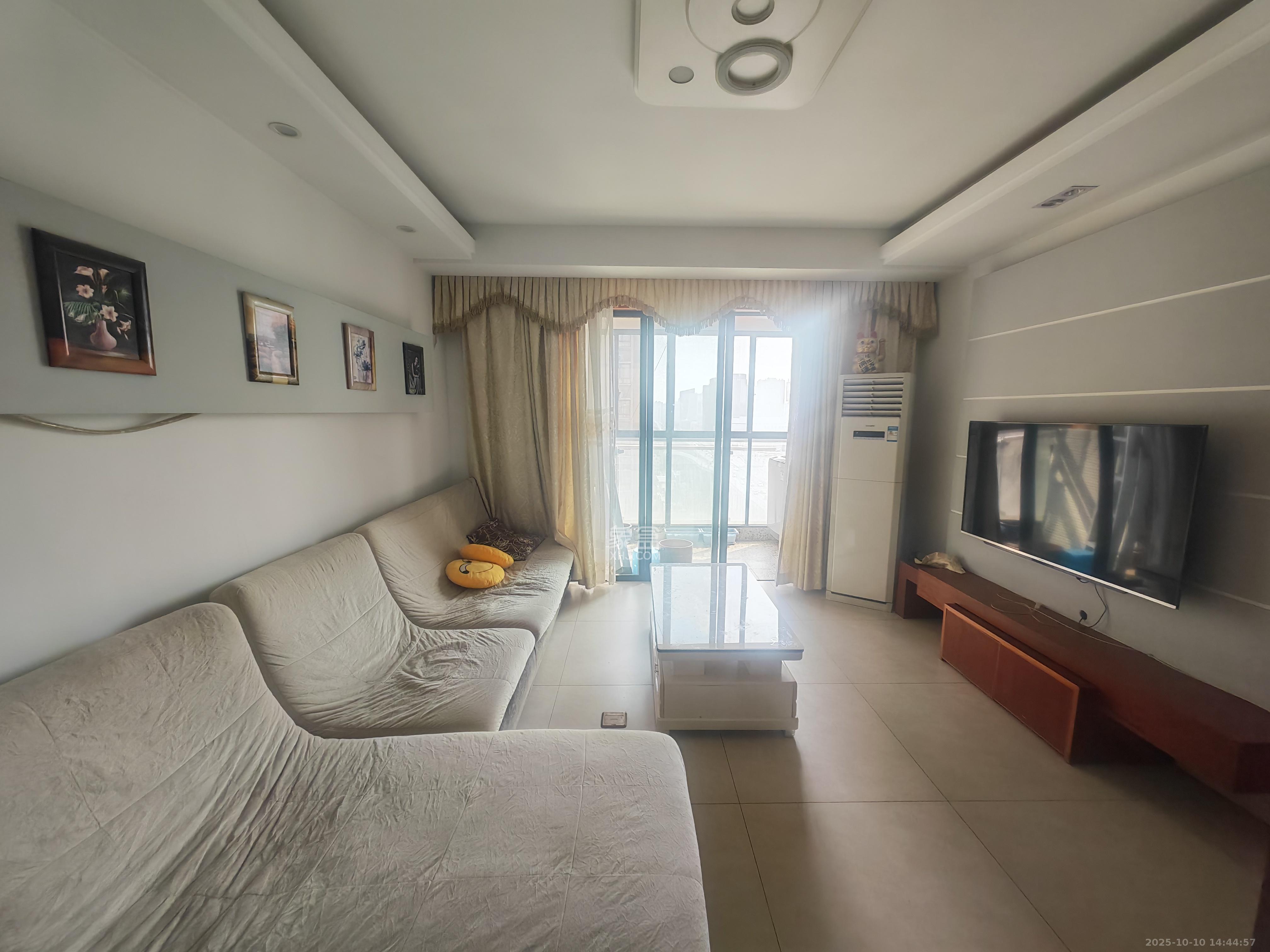 锦湘国际星城三期(锦绣苑)  2室2厅1卫    2300.0元/月 锦湘国际星城三期(锦绣苑)  2室2厅1卫    2300.0元/月室内图