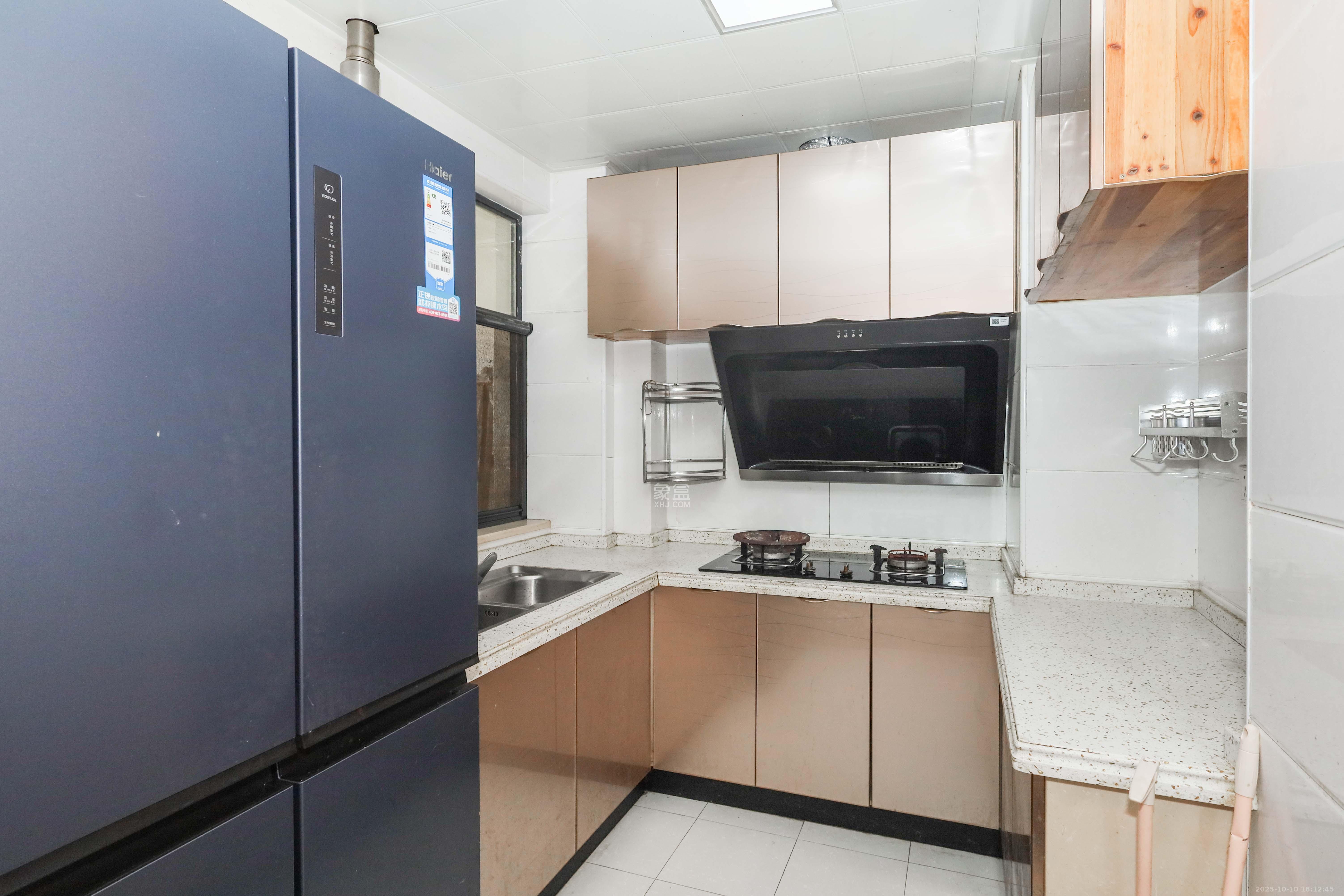 好莱城(弘德西街) 3室2厅1卫 85.0万 好莱城(弘德西街) 3室2厅1卫 85.0万厨房