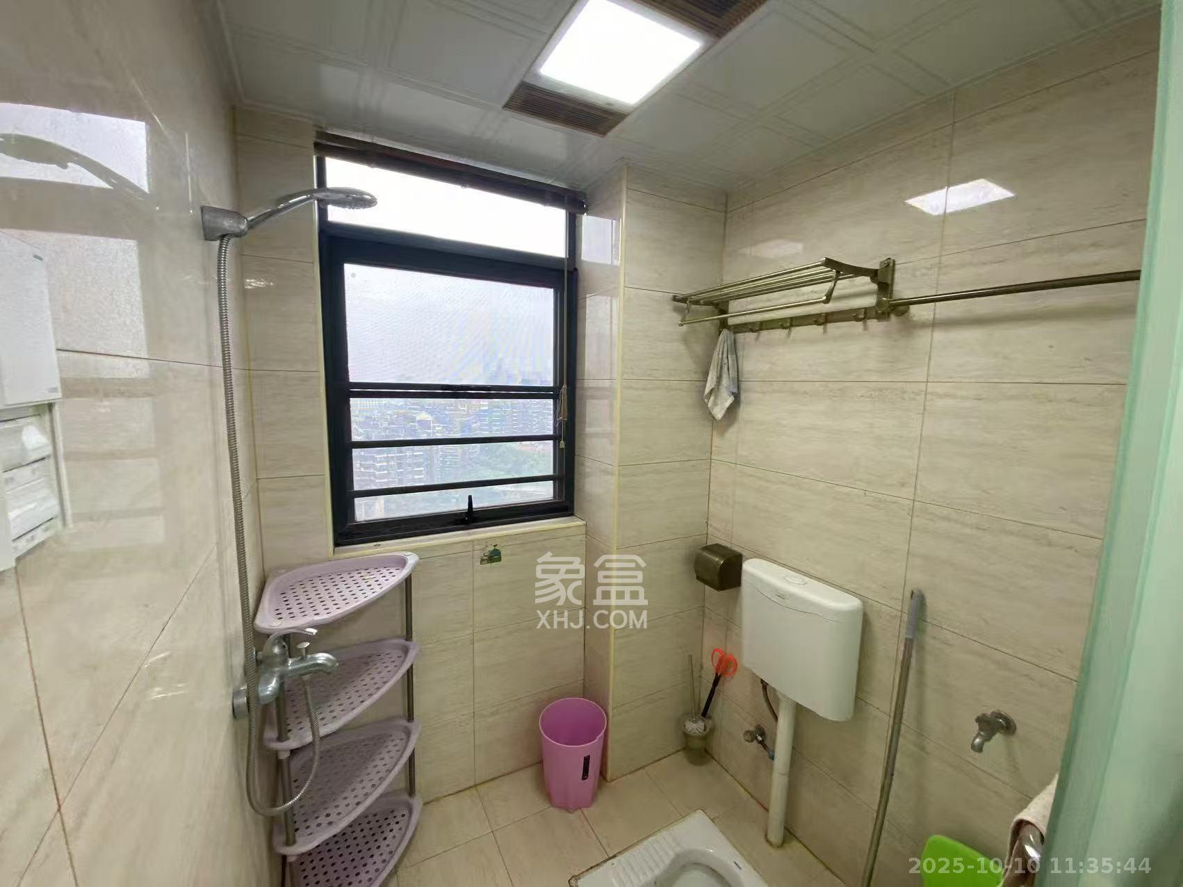 钱隆首府(福晟御园)  3室2厅2卫    3000.0元/月 钱隆首府(福晟御园)  3室2厅2卫    3000.0元/月室内图