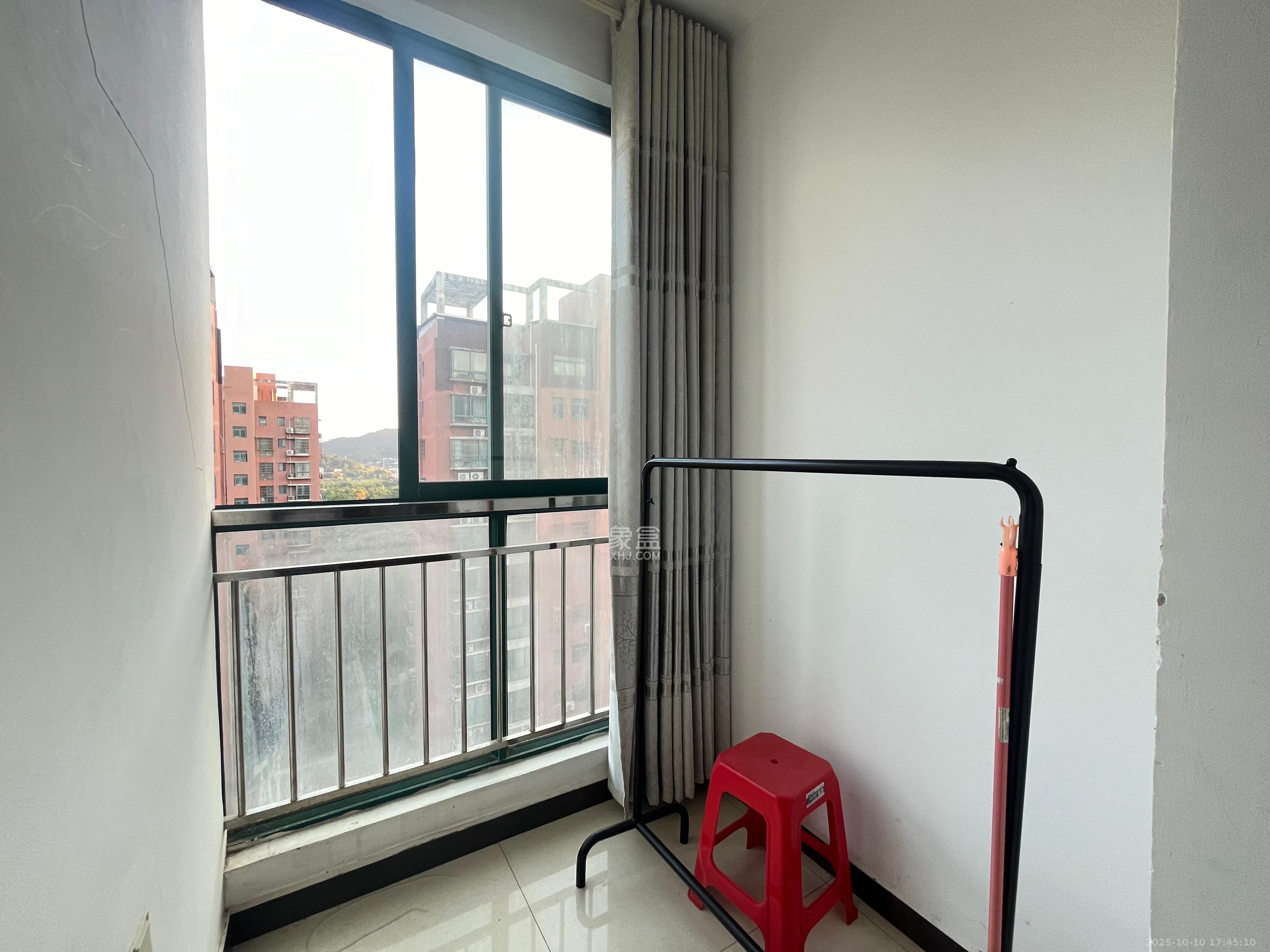 城西公寓（西城门第）  3室2厅1卫    600.0元/月室内图